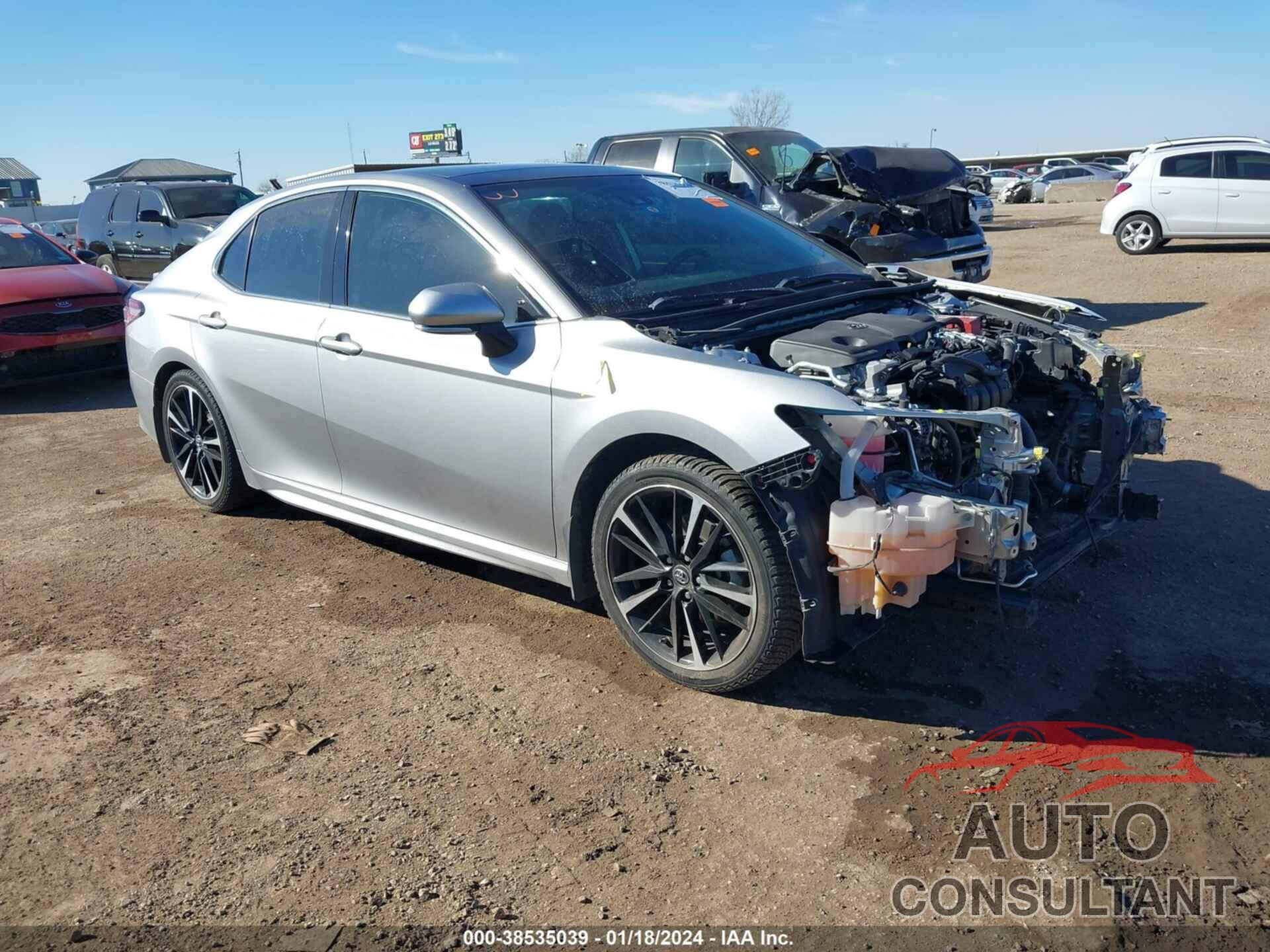 TOYOTA CAMRY 2019 - 4T1B61HK0KU175973