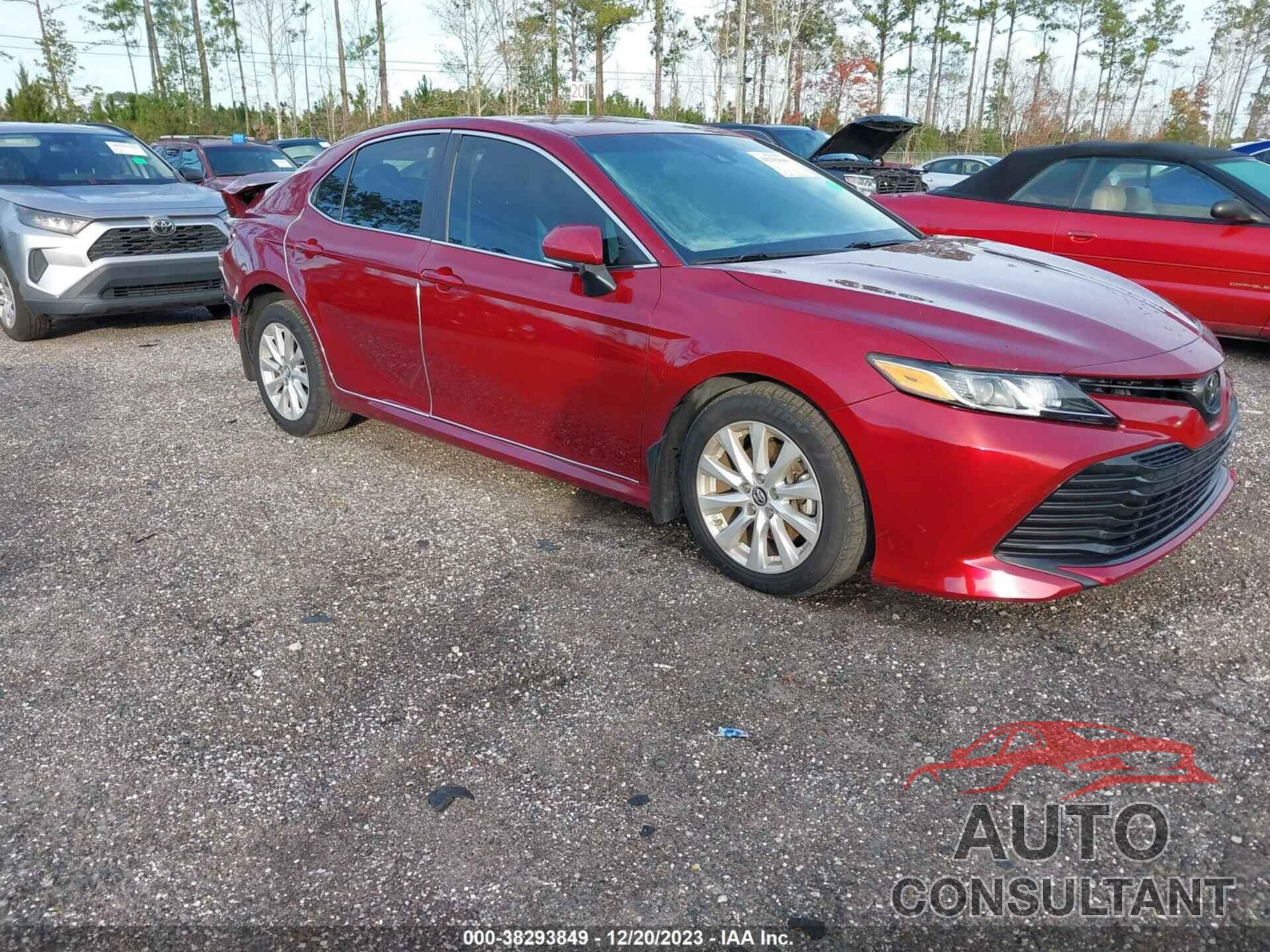 TOYOTA CAMRY 2018 - 4T1B11HK1JU539962