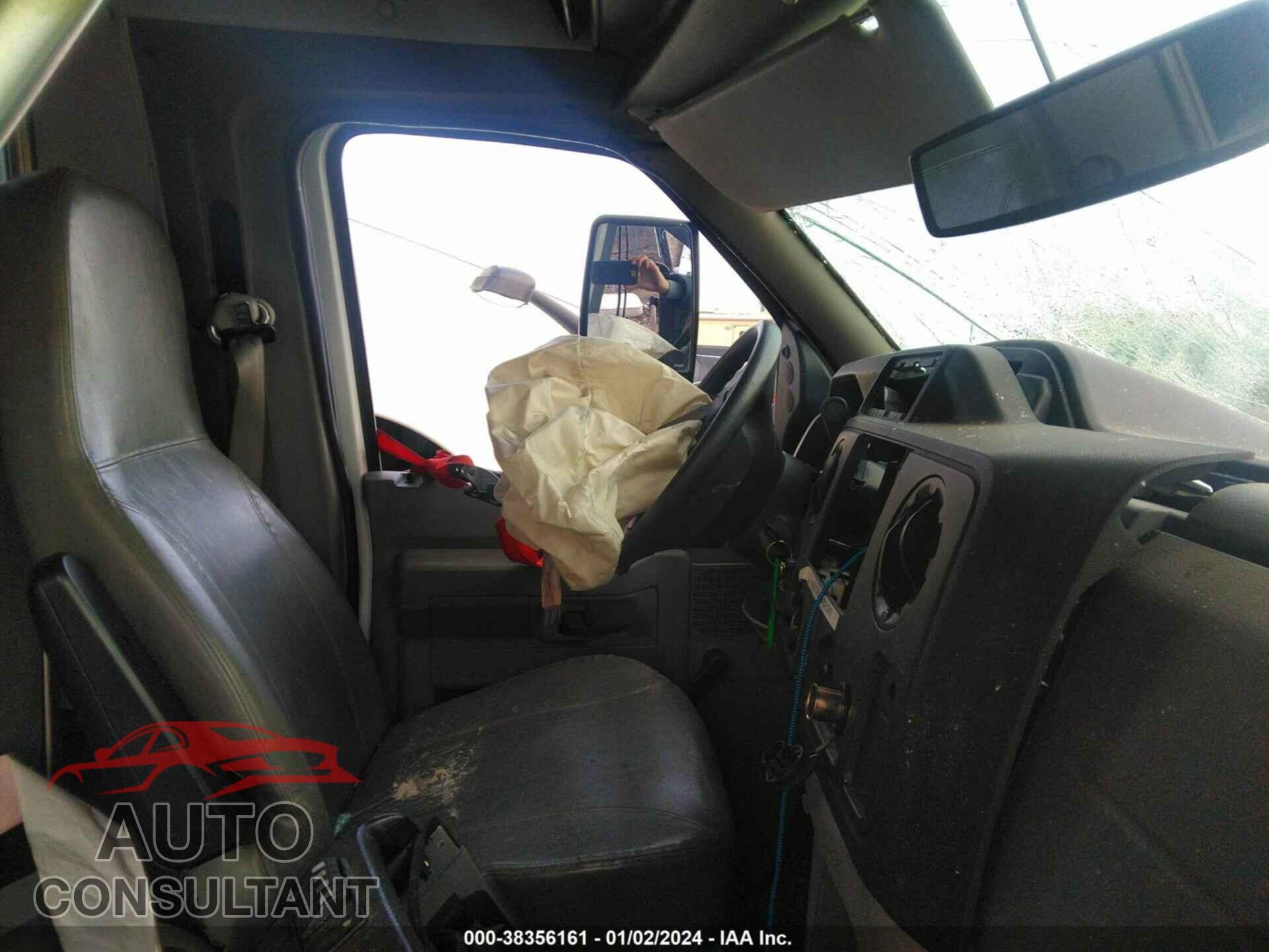 FORD ECONOLINE 2019 - 1FDEE3FS3KDC07359