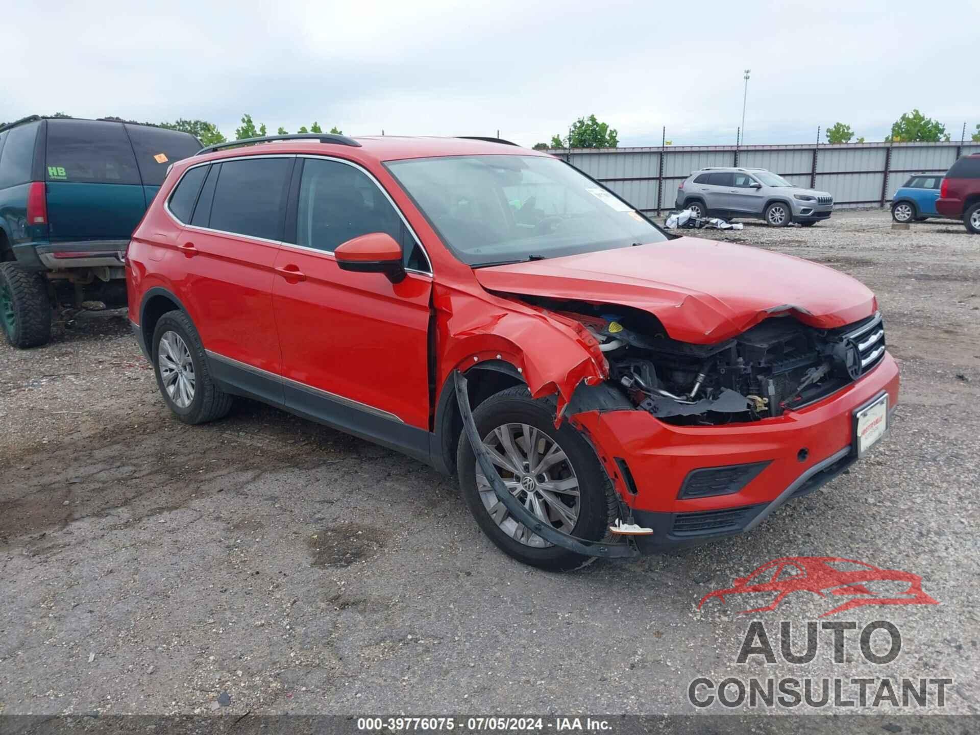 VOLKSWAGEN TIGUAN 2018 - 3VV2B7AX5JM058533