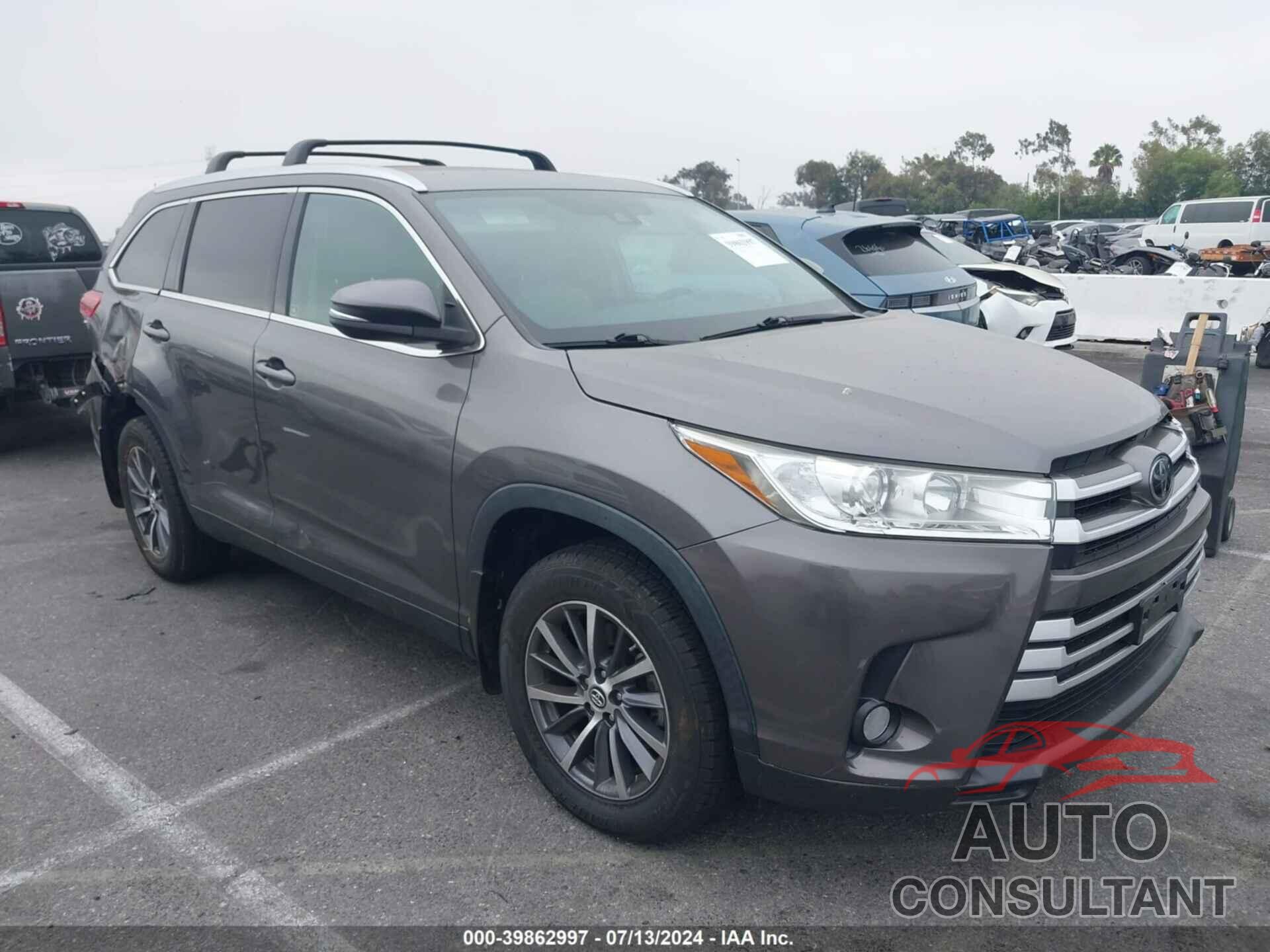 TOYOTA HIGHLANDER 2019 - 5TDKZRFH7KS360107