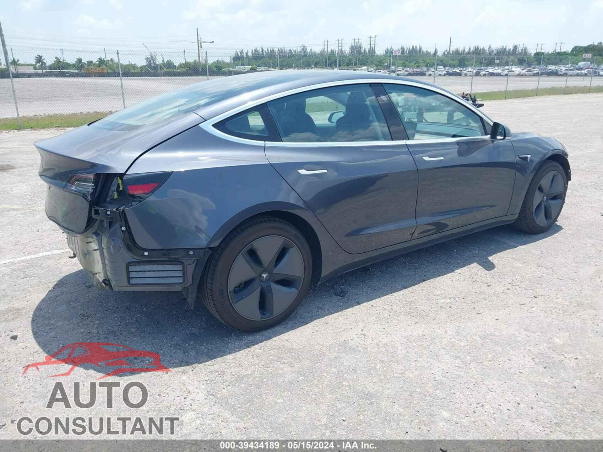 TESLA MODEL 3 2018 - 5YJ3E1EA1JF123718