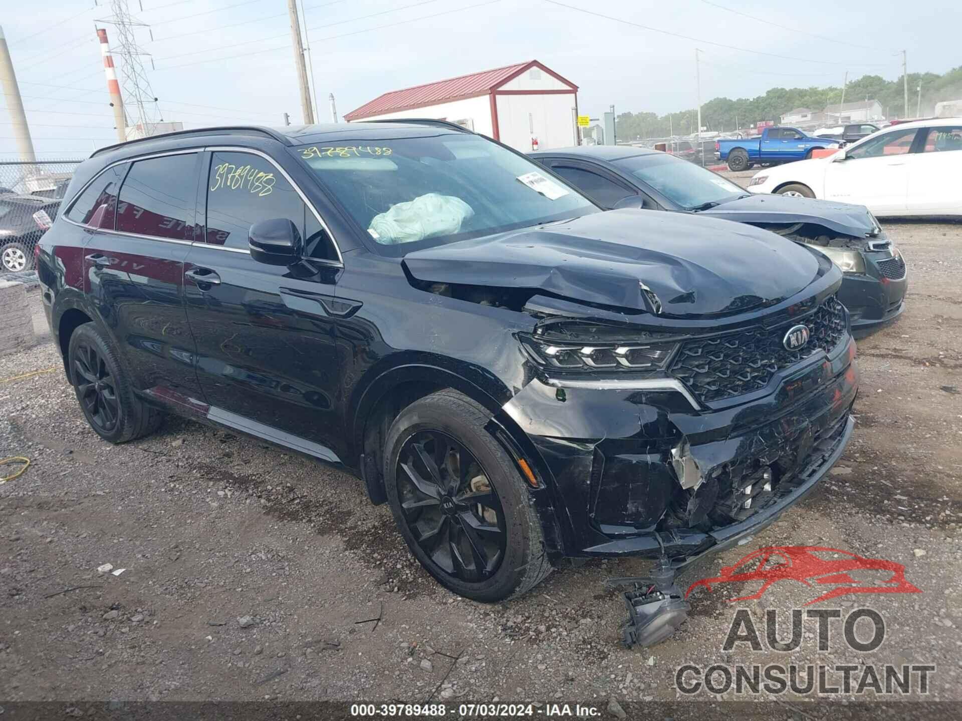 KIA SORENTO 2021 - 5XYRK4LF5MG031513