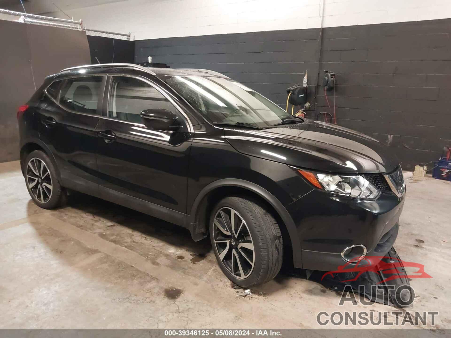 NISSAN ROGUE SPORT 2018 - JN1BJ1CR6JW203059