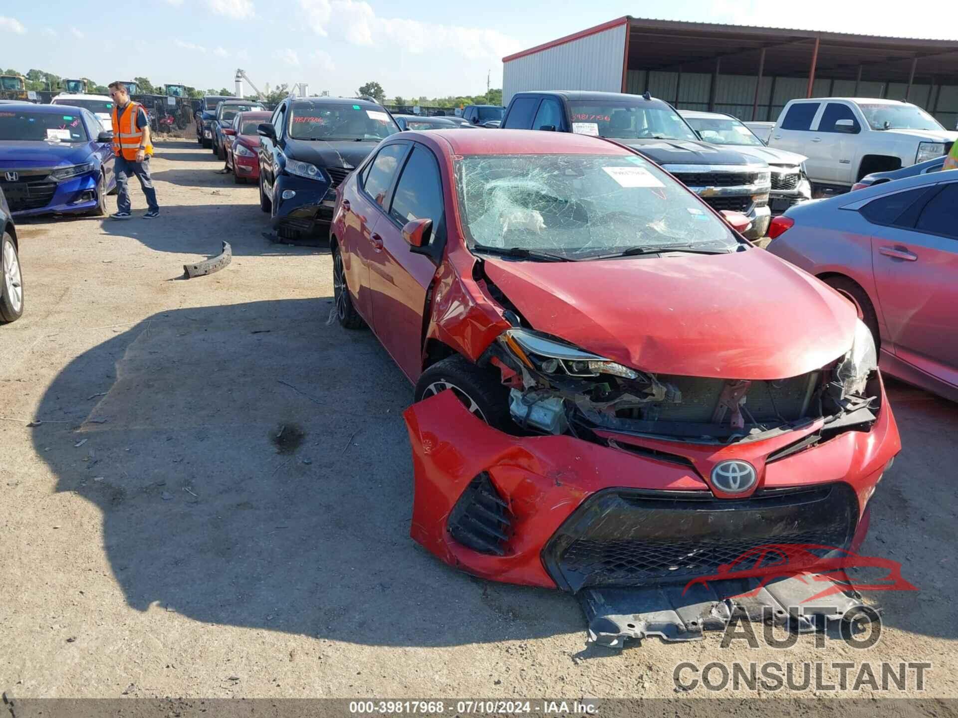 TOYOTA COROLLA 2017 - 5YFBURHE5HP660988