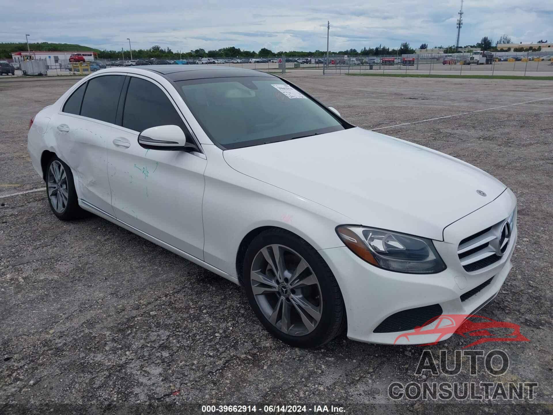 MERCEDES-BENZ C 300 2017 - 55SWF4JB8HU232017