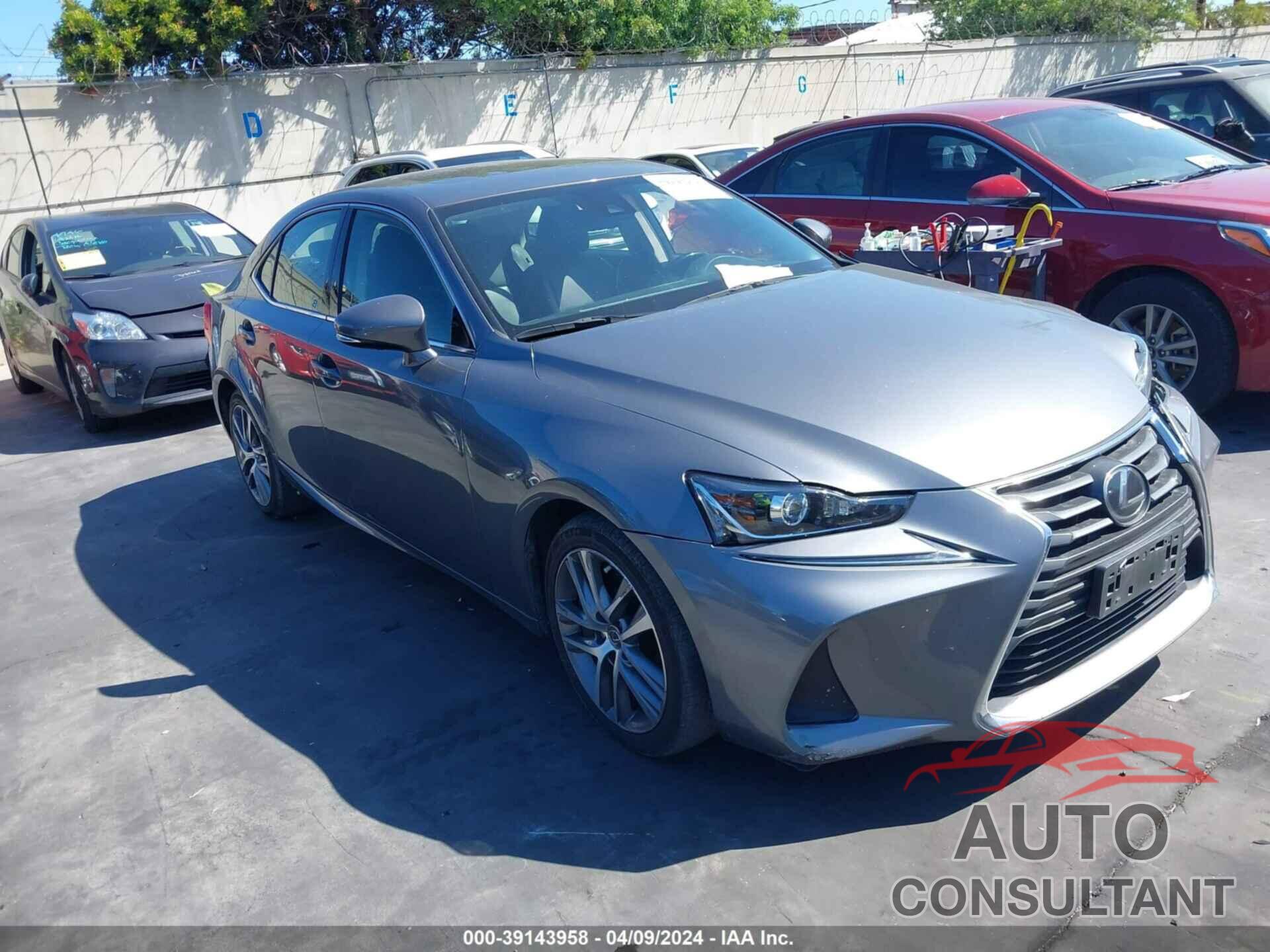 LEXUS IS 300 2020 - JTHAA1D29L5102065