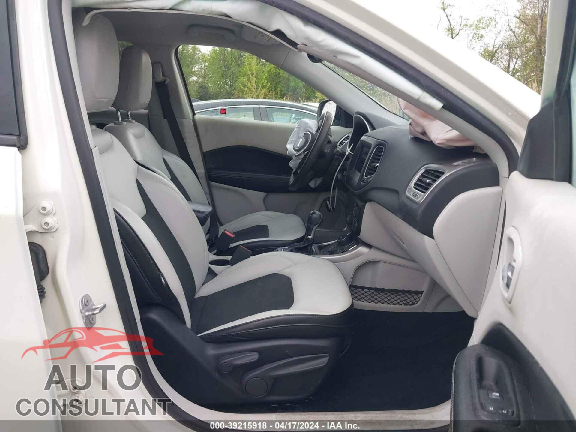 JEEP COMPASS 2018 - 3C4NJDBB5JT366341
