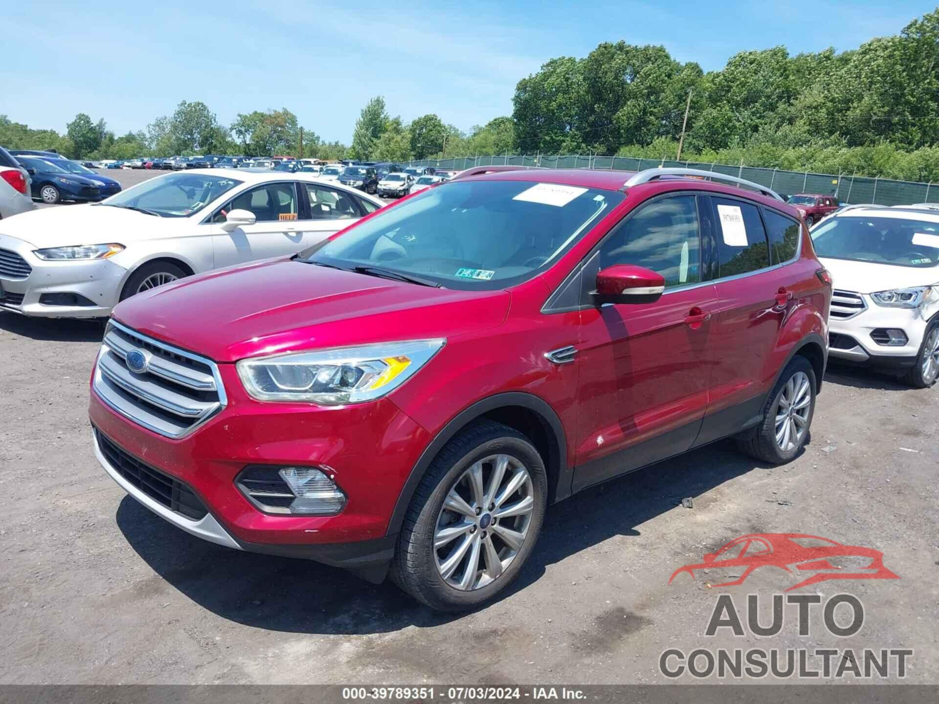 FORD ESCAPE 2017 - 1FMCU9J94HUC14282