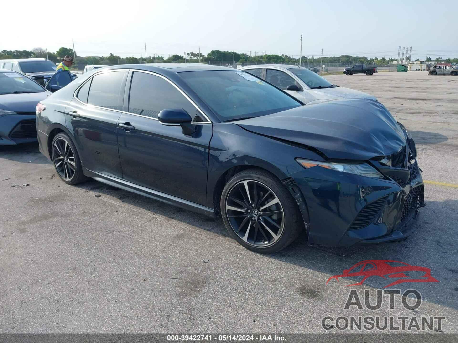 TOYOTA CAMRY 2018 - 4T1B61HK4JU536975
