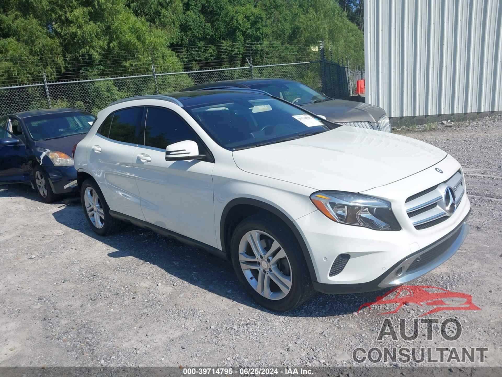 MERCEDES-BENZ GLA 250 2015 - WDCTG4GB1FJ130812