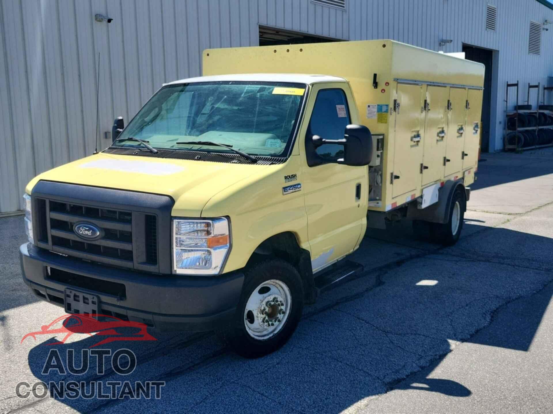 FORD ECONOLINE 2017 - 1FDXE4FS7HDC69077