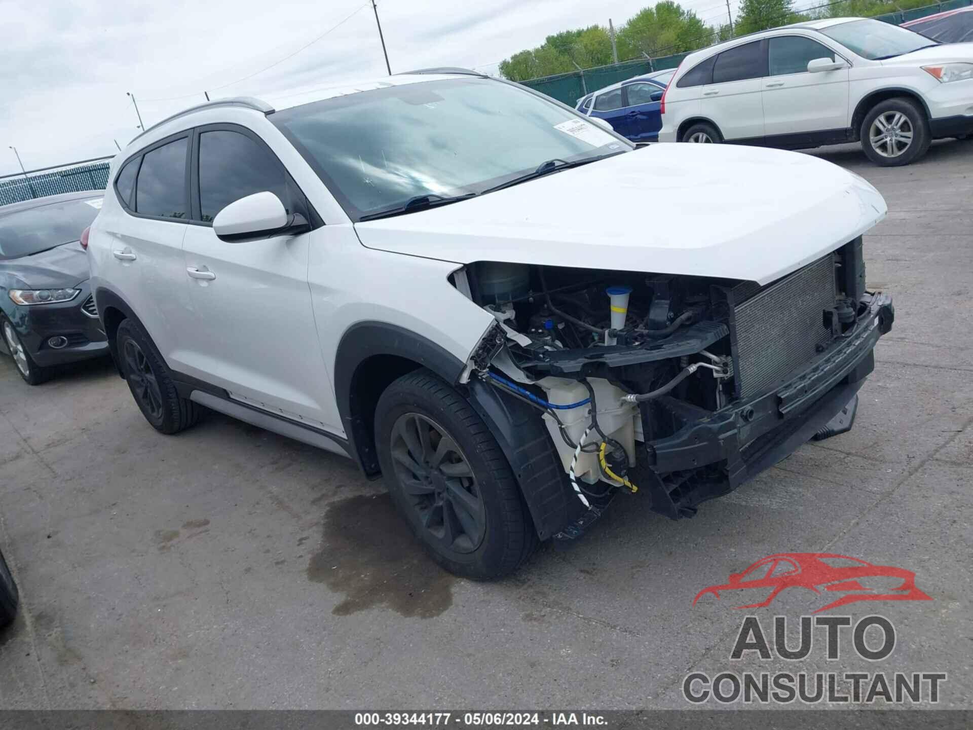 HYUNDAI TUCSON 2017 - KM8J33A48HU470016