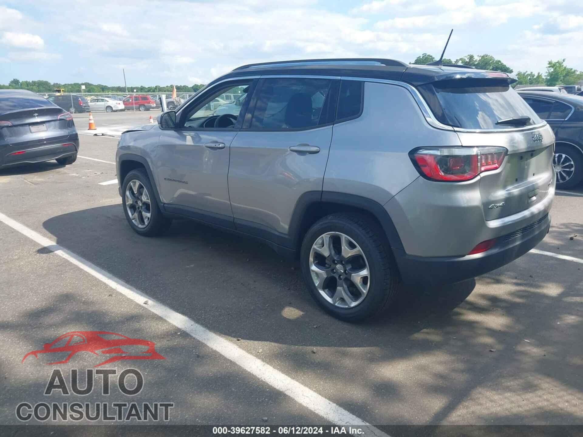 JEEP COMPASS 2018 - 3C4NJDCB2JT259598