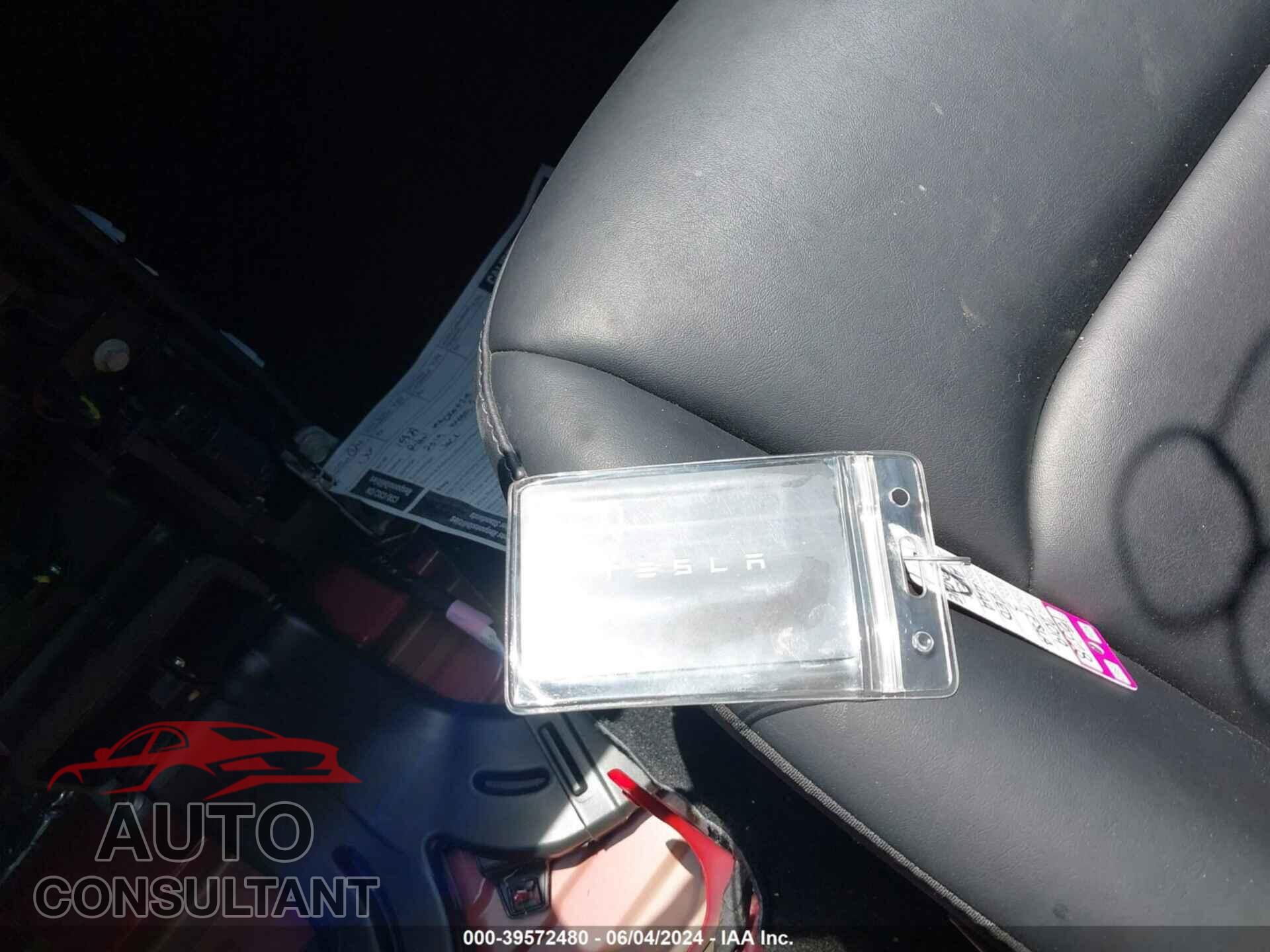TESLA MODEL 3 2019 - 5YJ3E1EB4KF214007