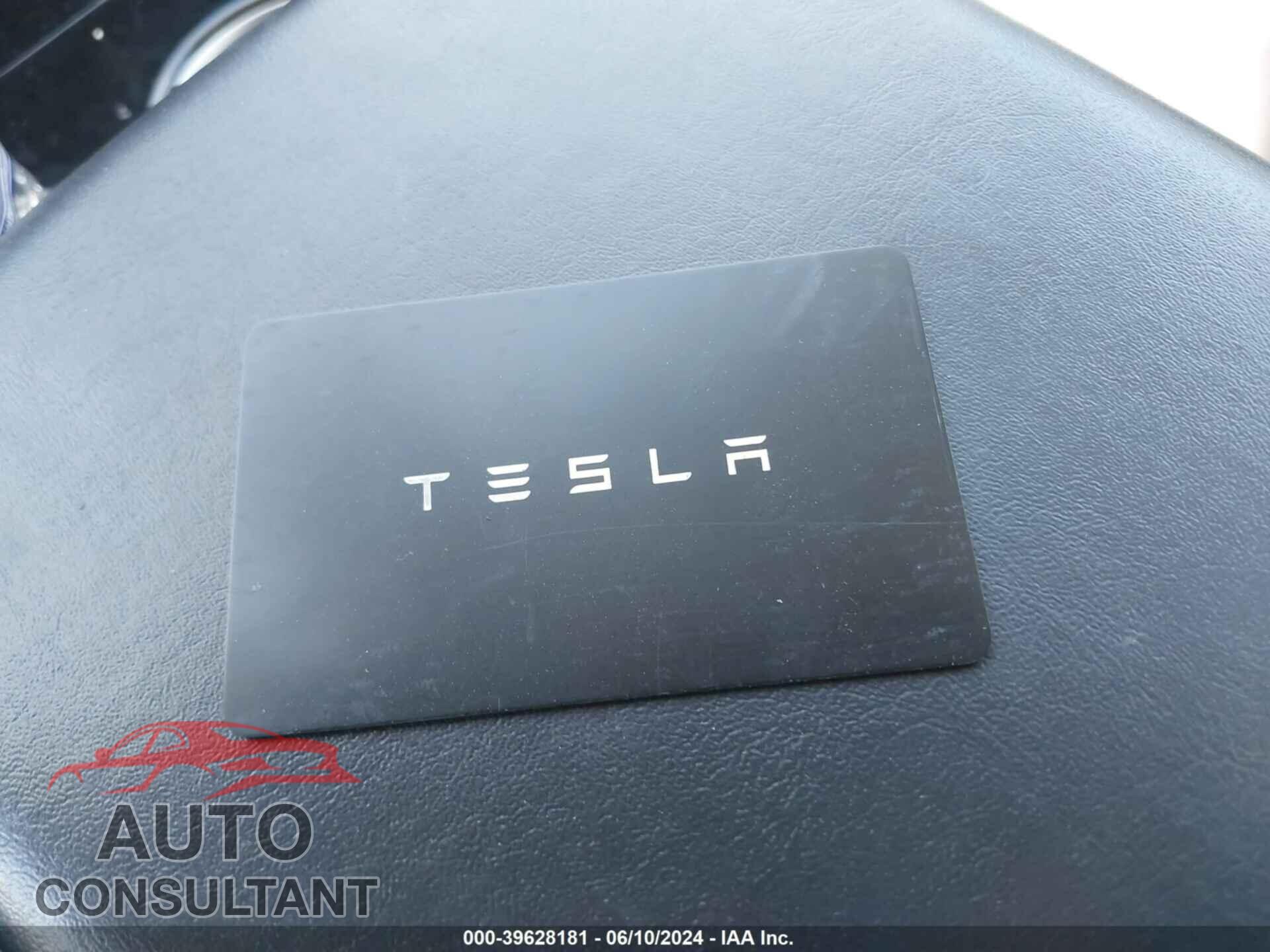 TESLA MODEL 3 2018 - 5YJ3E1EB0JF135660
