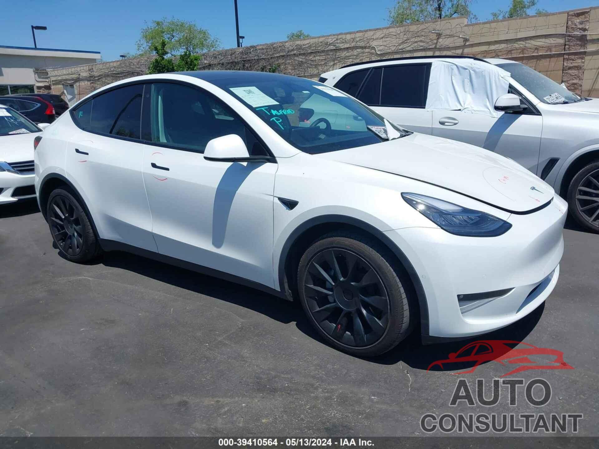 TESLA MODEL Y 2021 - 5YJYGDEE3MF274004