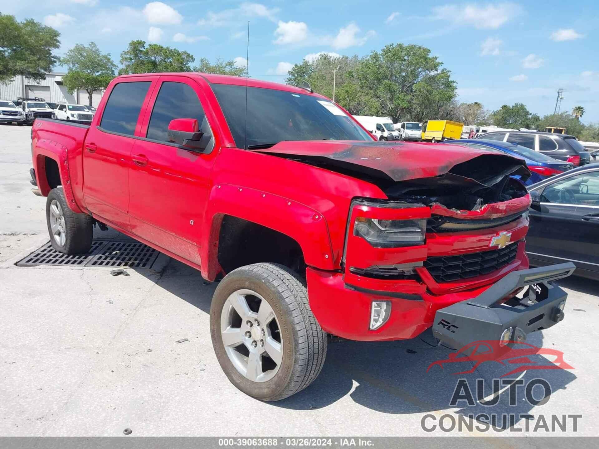 CHEVROLET SILVERADO 1500 2018 - 3GCUKREC8JG273221