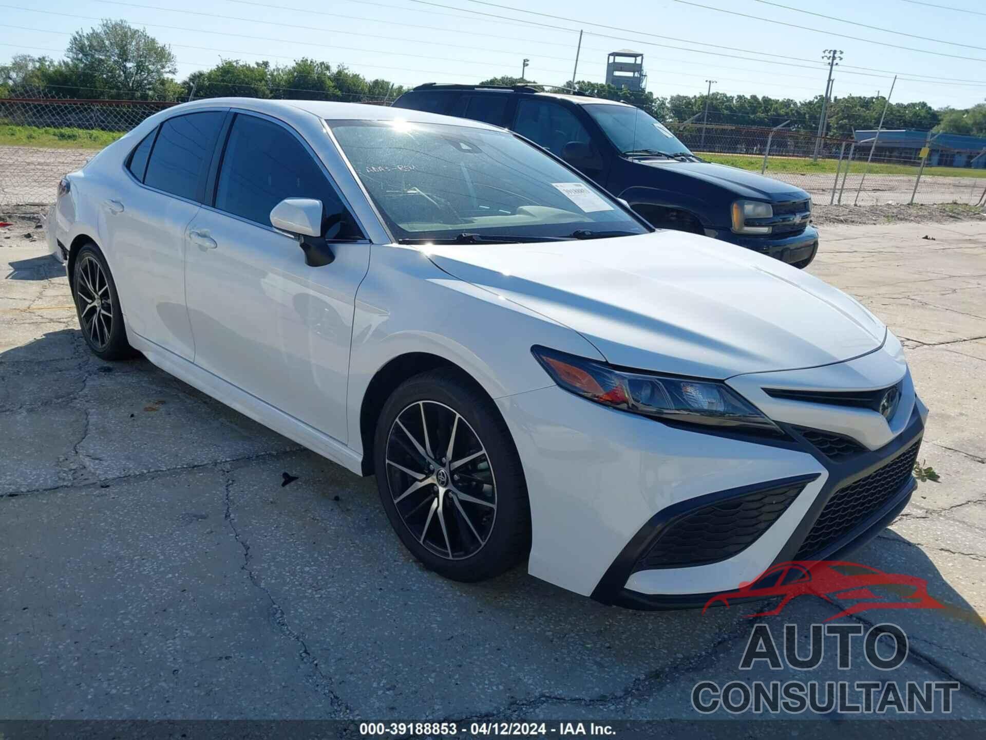TOYOTA CAMRY 2021 - 4T1G11AK3MU574930