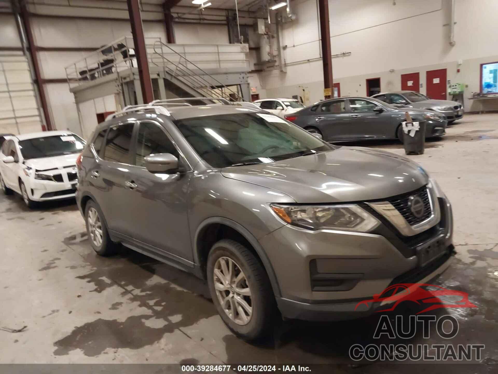 NISSAN ROGUE 2018 - KNMAT2MVXJP549470