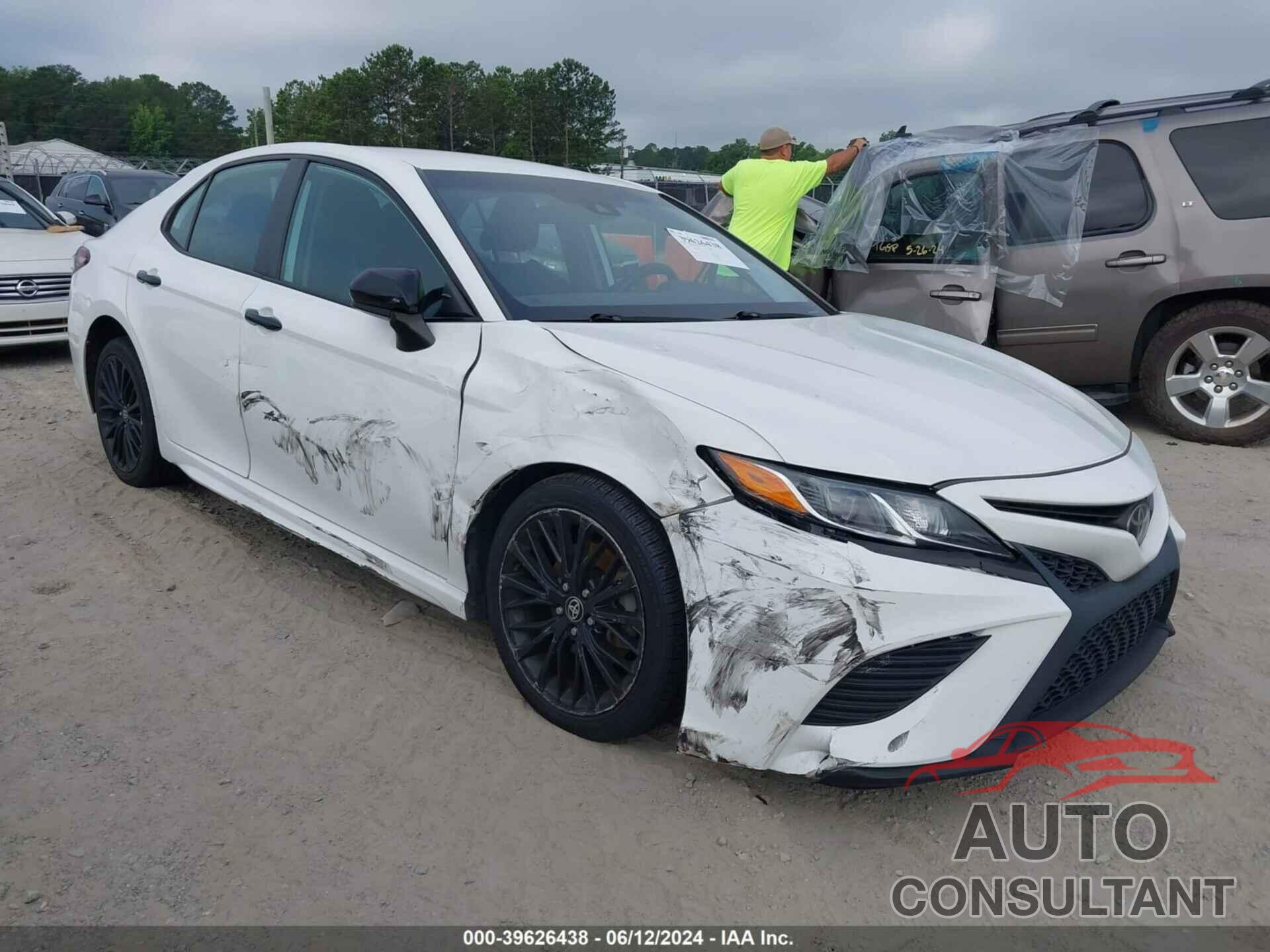 TOYOTA CAMRY 2020 - 4T1G11AK4LU389008