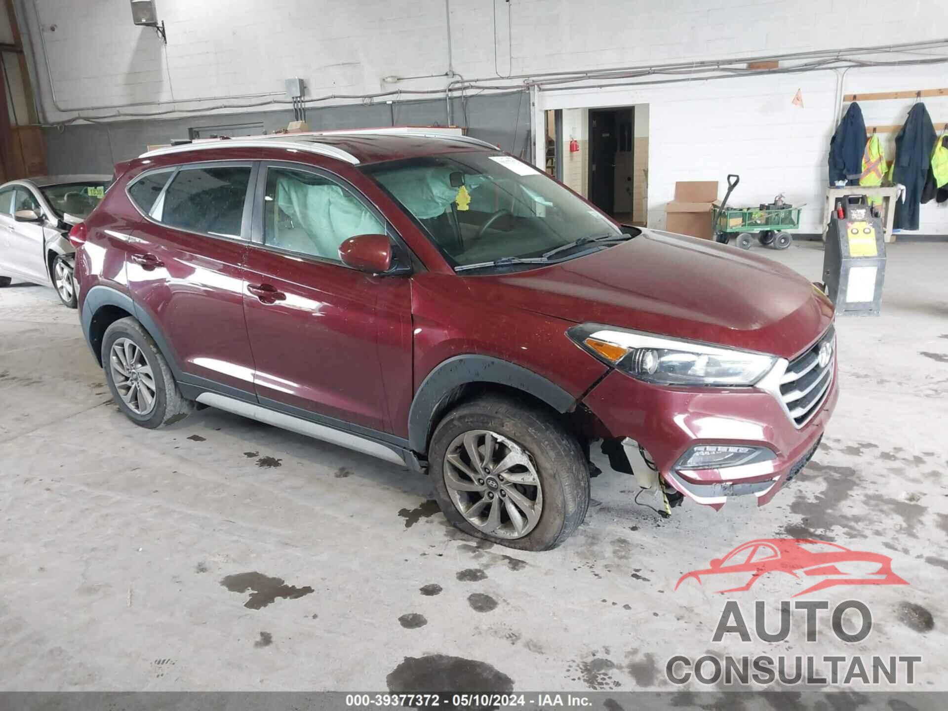 HYUNDAI TUCSON 2018 - KM8J3CA49JU643712