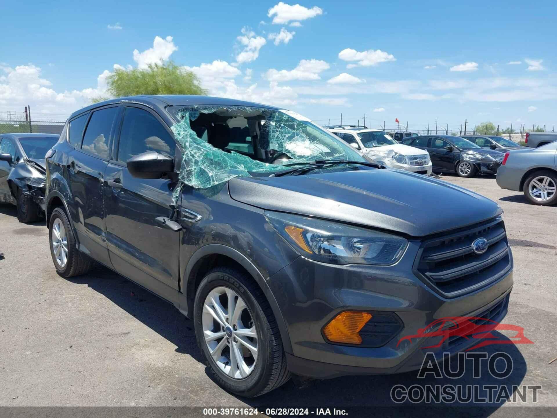 FORD ESCAPE 2018 - 1FMCU0F74JUD05450