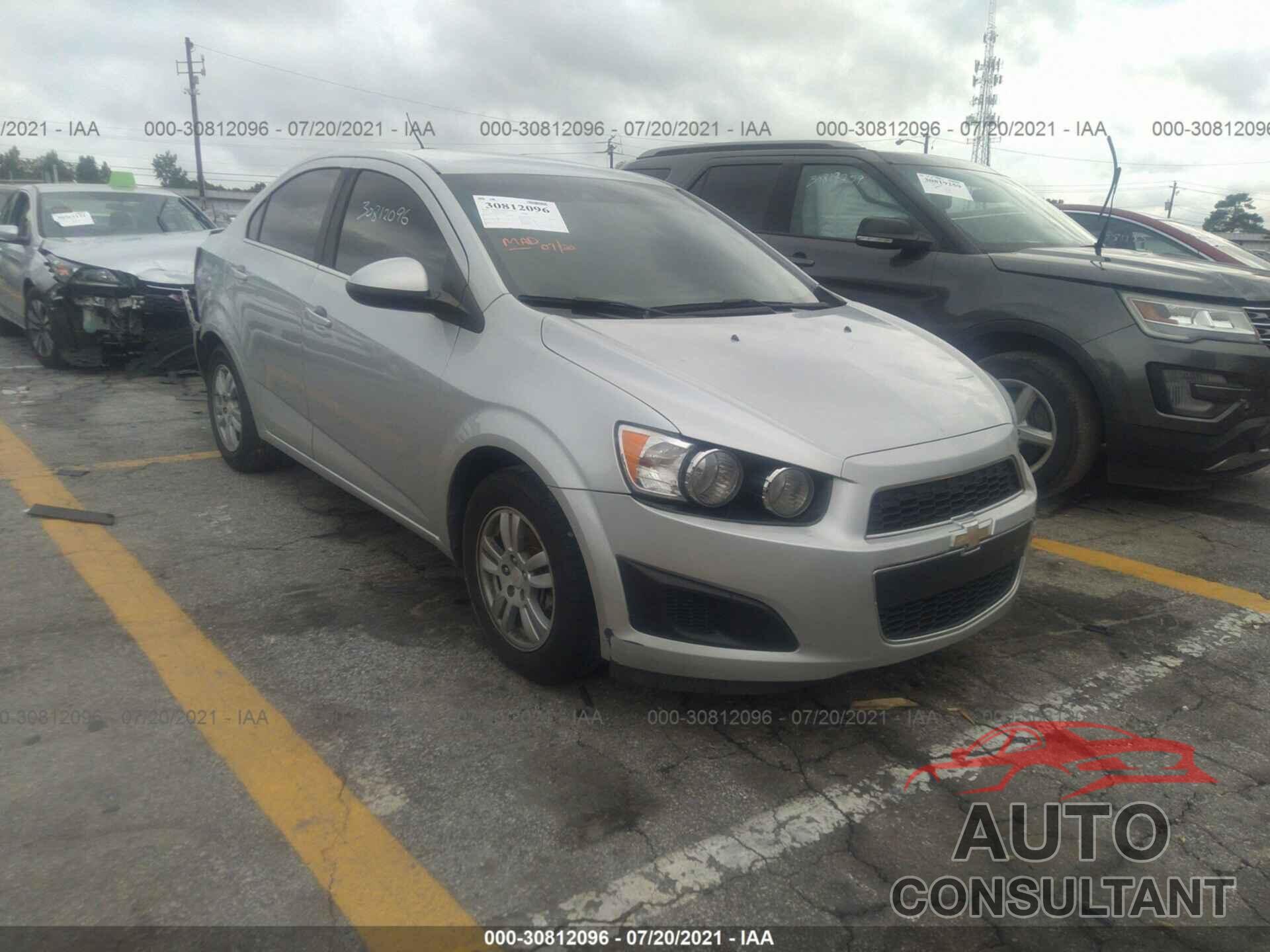 CHEVROLET SONIC 2016 - 1G1JC5SG9G4128039