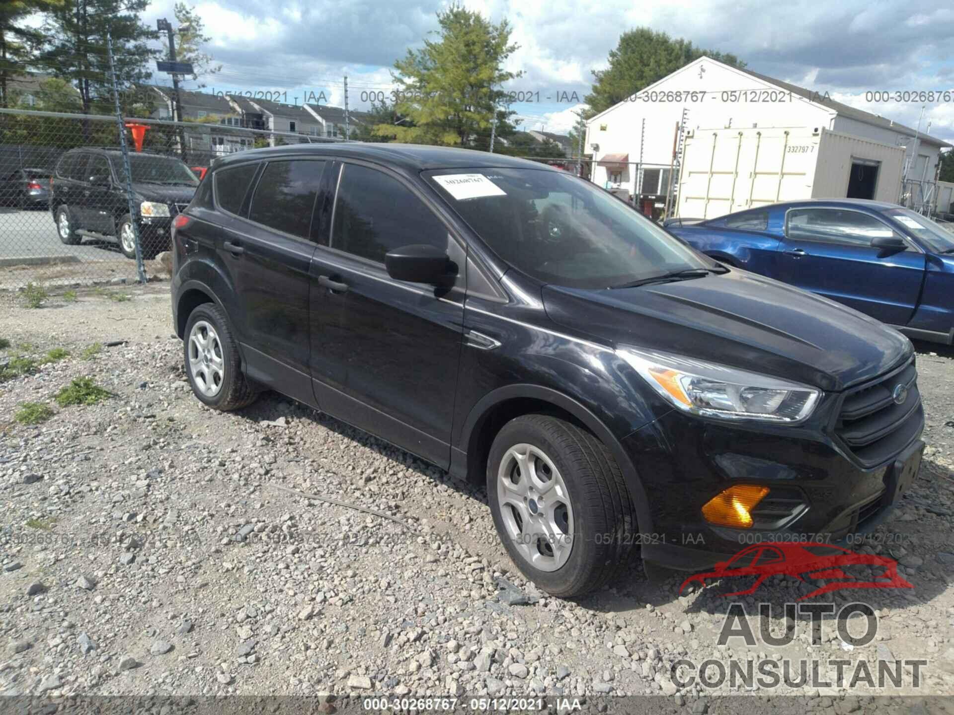 FORD ESCAPE 2017 - 1FMCU0F71HUA74288