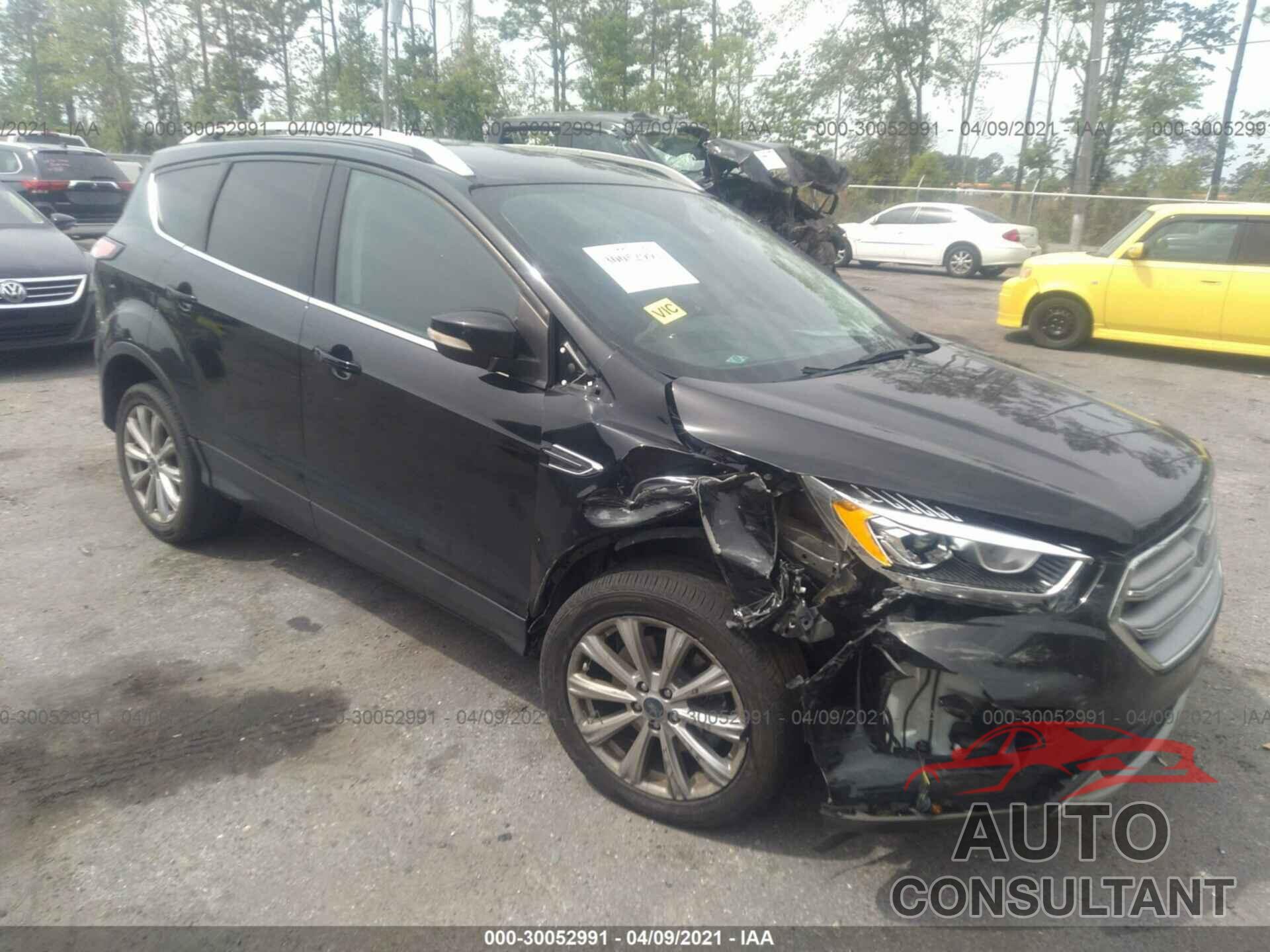 FORD ESCAPE 2017 - 1FMCU0J91HUC92918