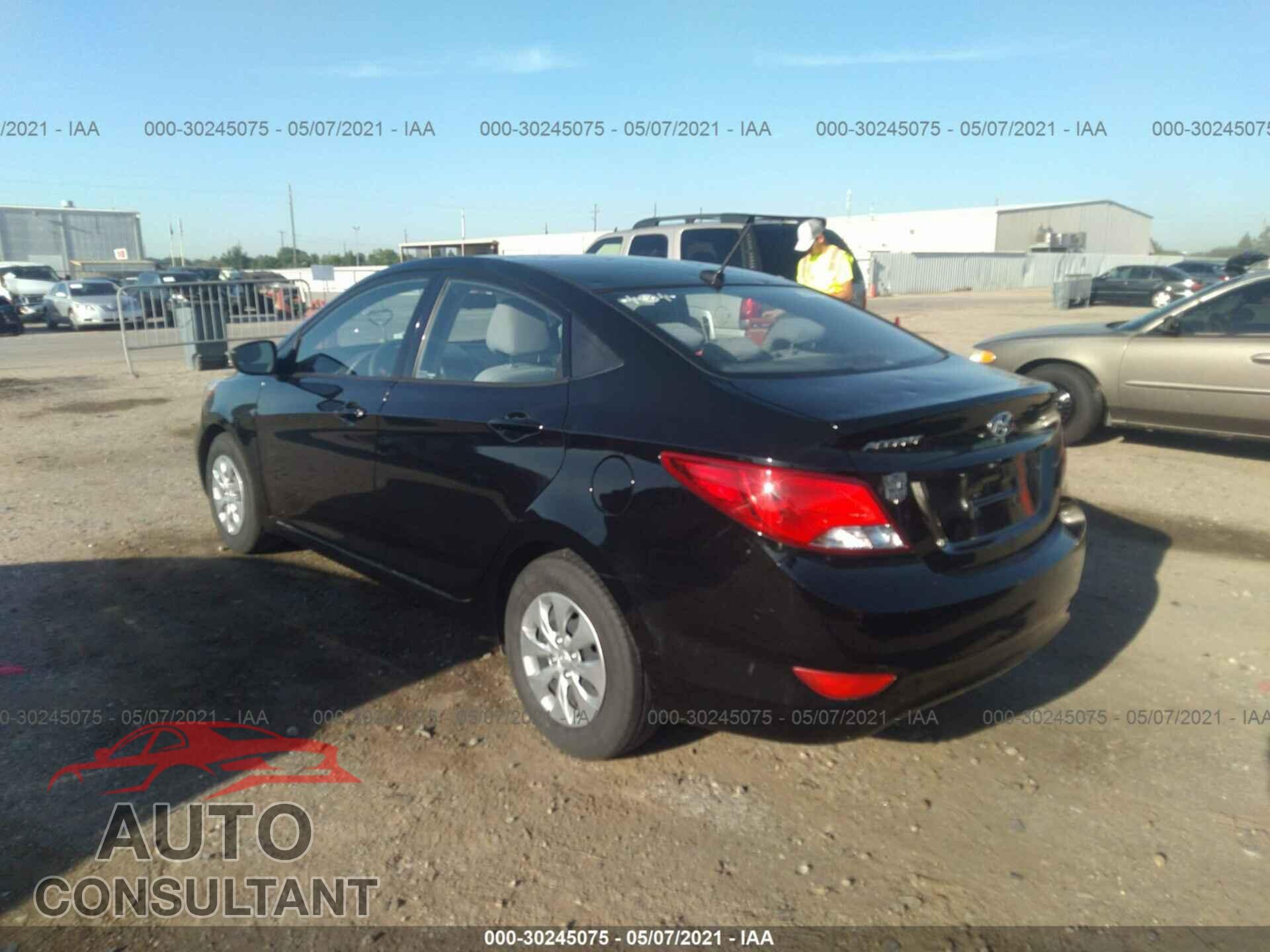 HYUNDAI ACCENT 2017 - KMHCT4AE7HU276357