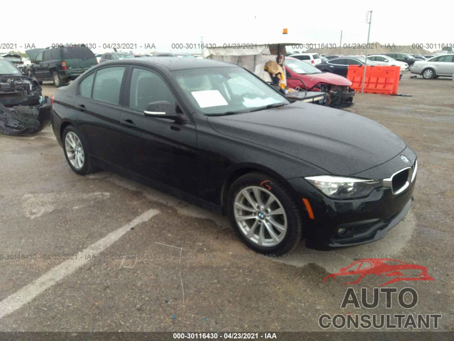 BMW 3 SERIES 2016 - WBA8A9C52GK616161