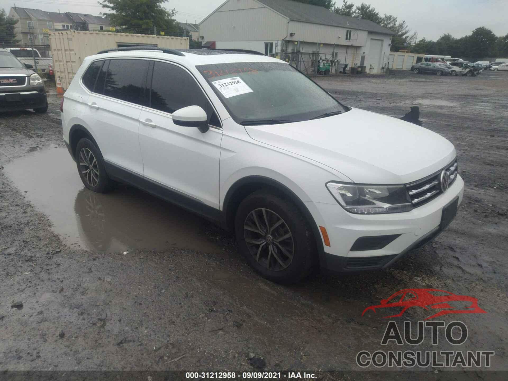 VOLKSWAGEN TIGUAN 2018 - 3VV2B7AX9JM207414