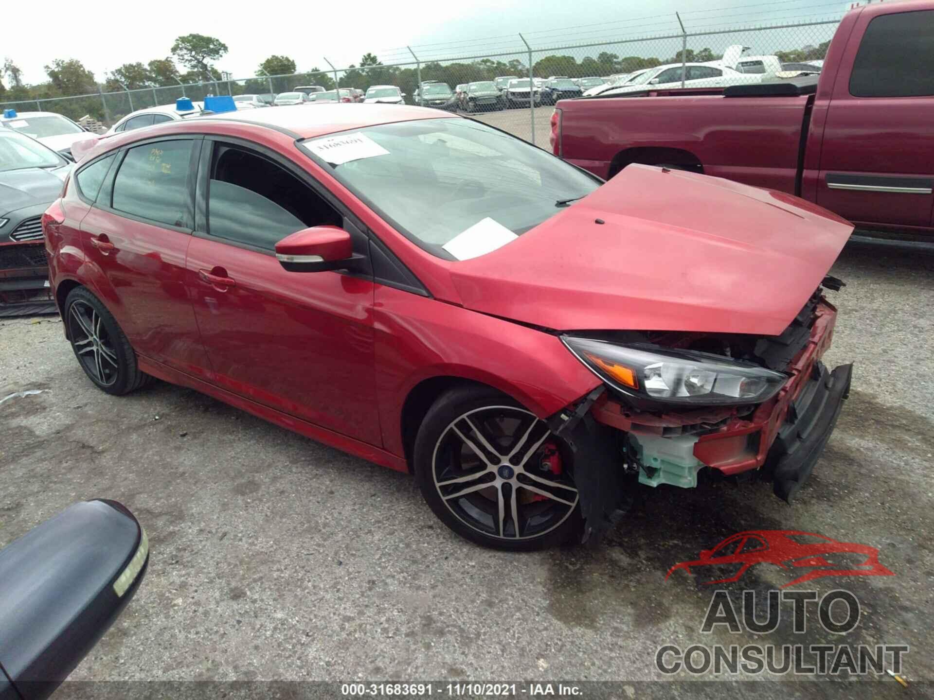 FORD FOCUS 2018 - 1FADP3L92JL238723