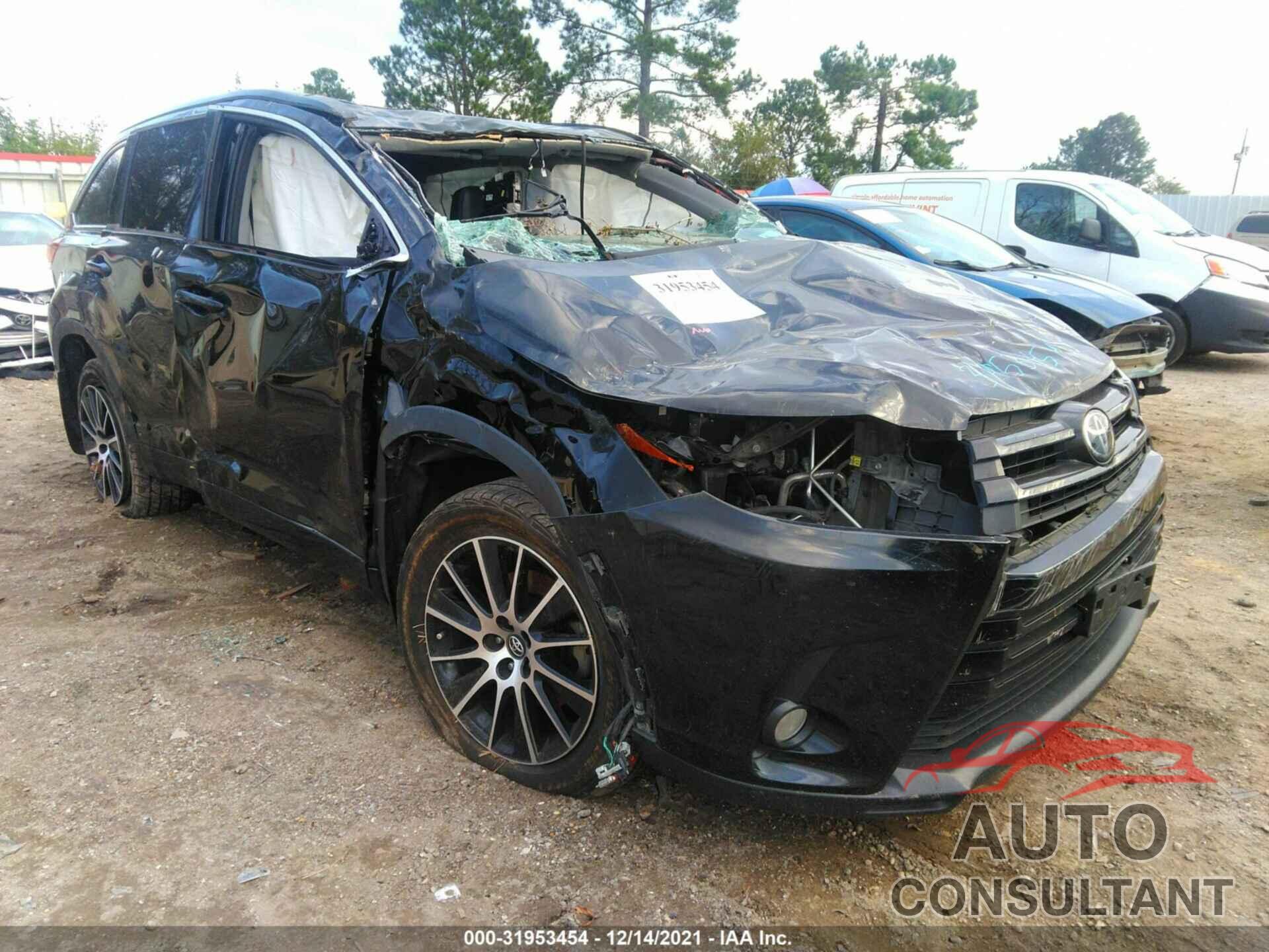 TOYOTA HIGHLANDER 2017 - 5TDKZRFH4HS519397