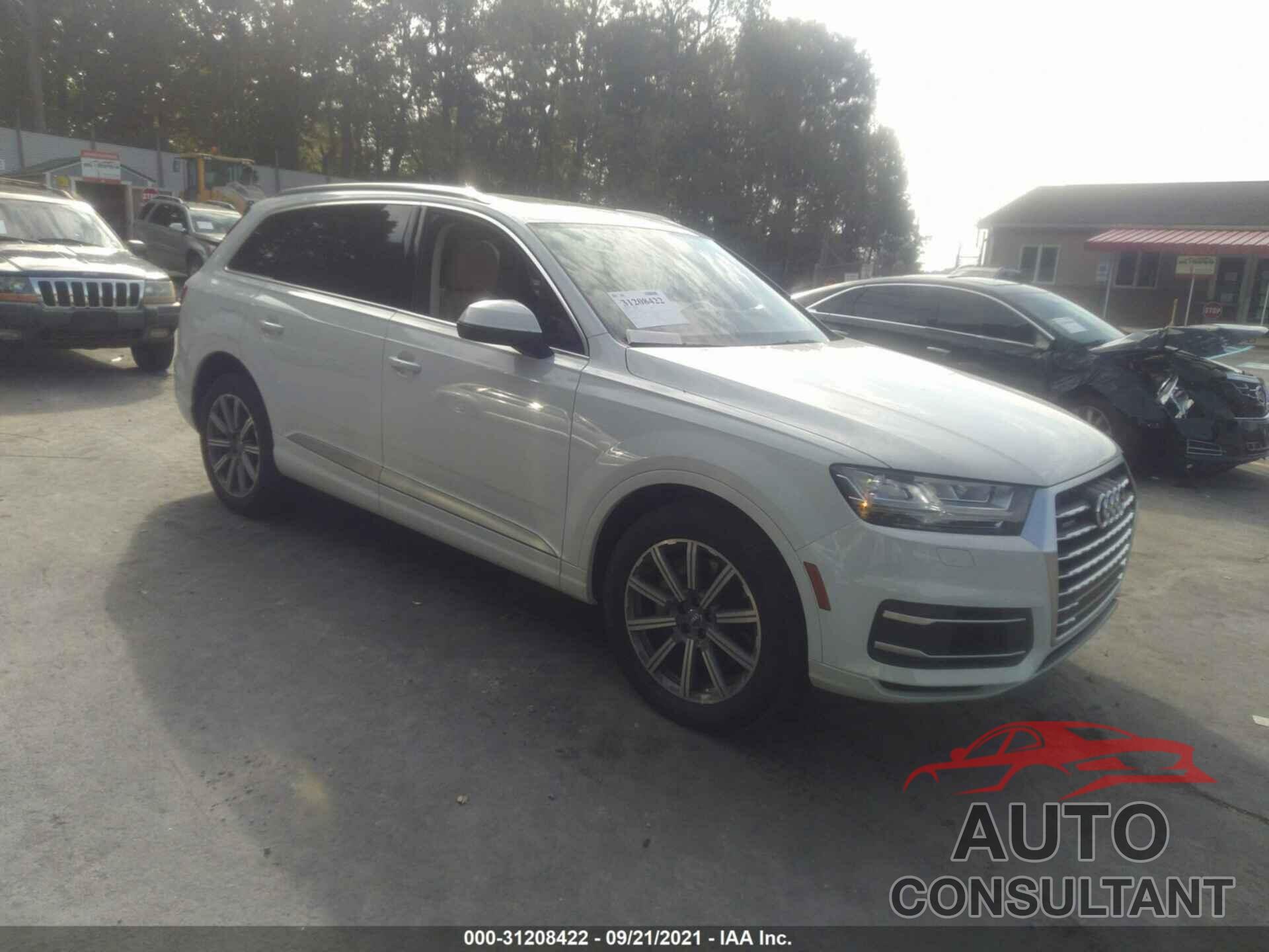 AUDI Q7 2019 - WA1LAAF72KD001841