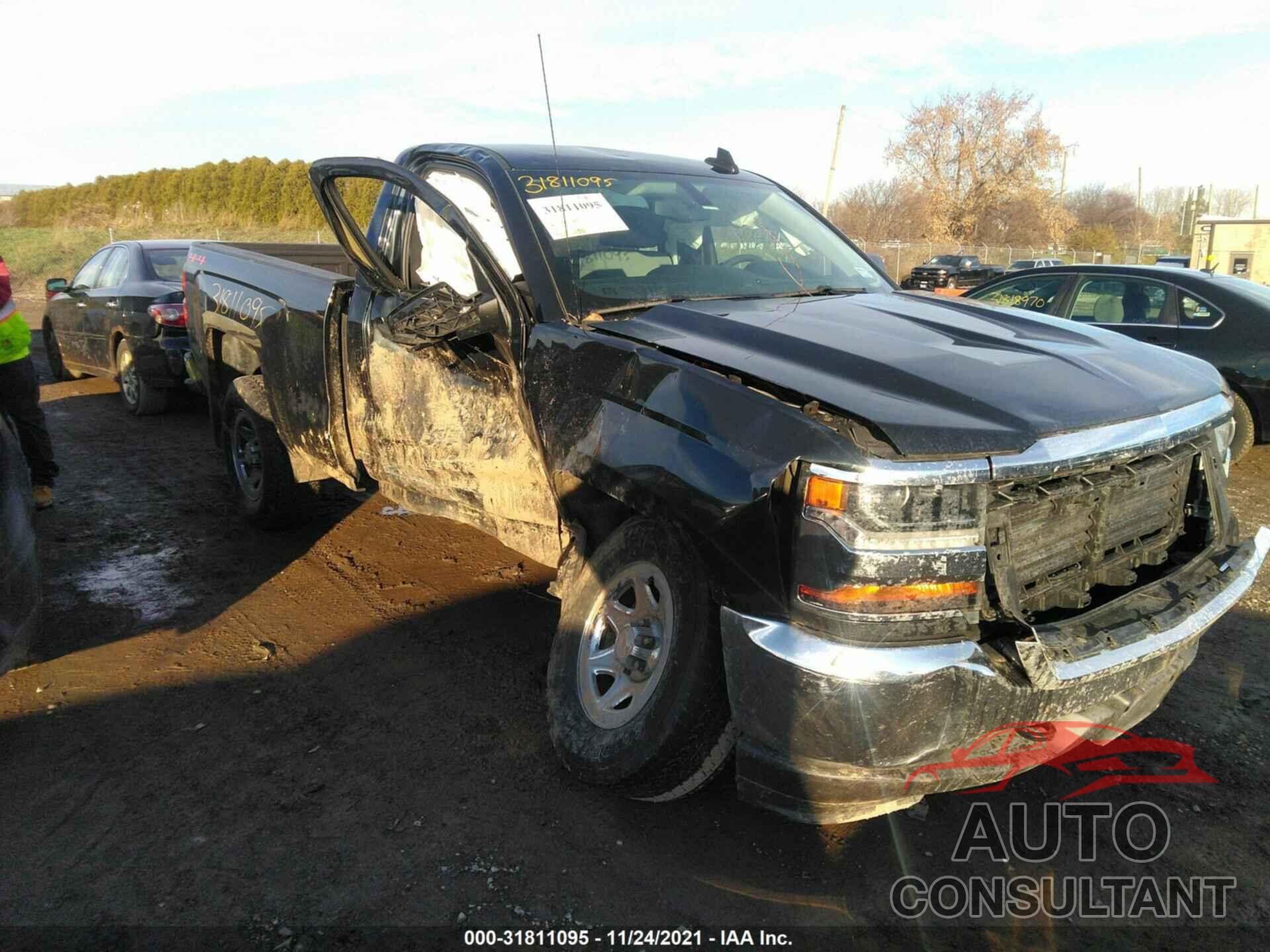 CHEVROLET SILVERADO 1500 2018 - 1GCNKNEC1JZ102565