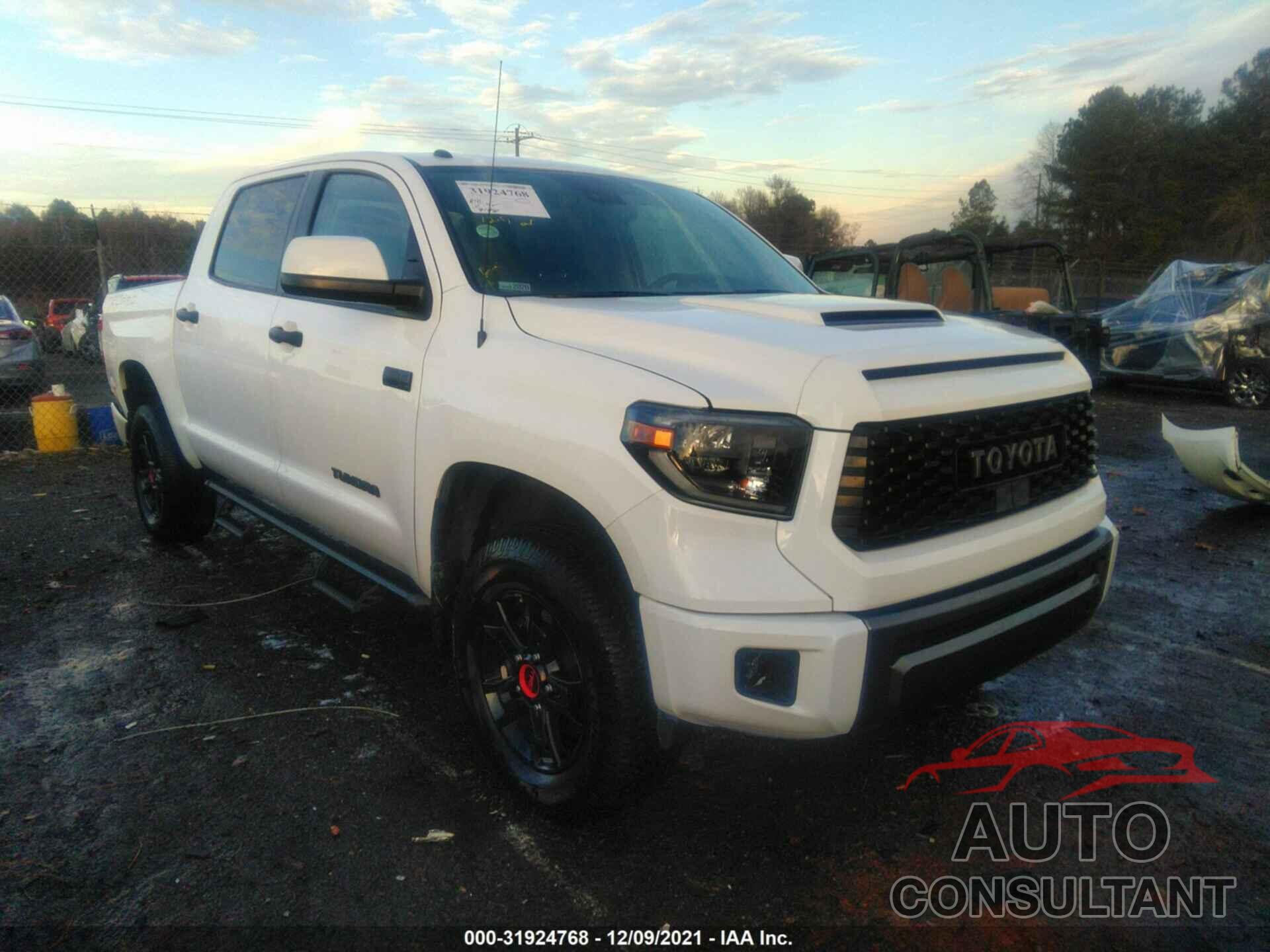 TOYOTA TUNDRA 4WD 2019 - 5TFDY5F12KX867790