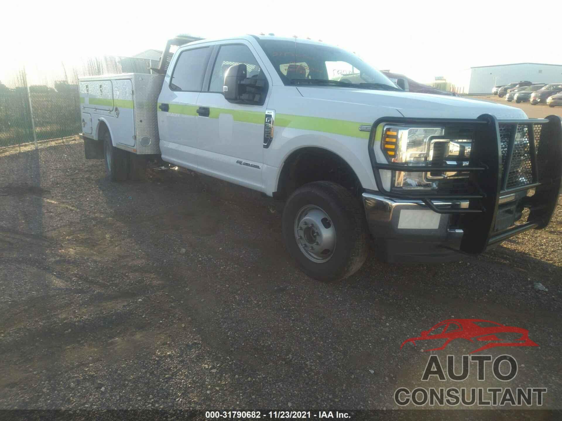 FORD SUPER DUTY F-350 DRW 2019 - 1FD8W3HTXKEC84322