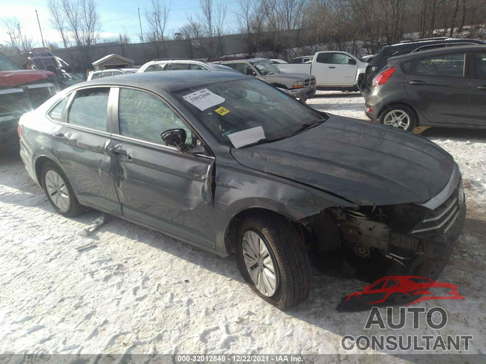 VOLKSWAGEN JETTA 2019 - 3VWN57BU5KM067044
