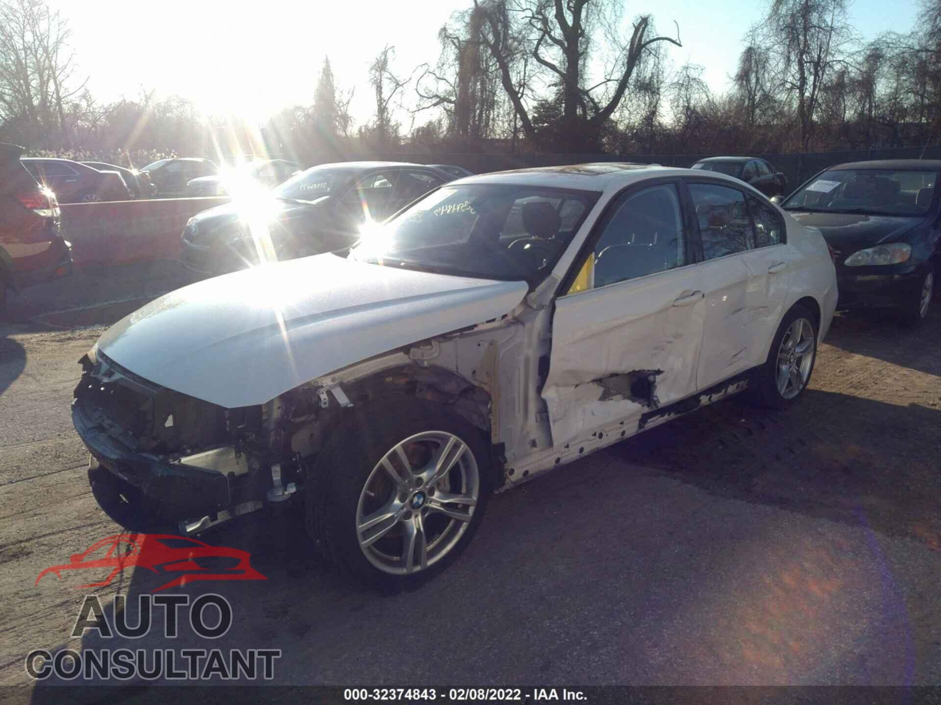 BMW 3 SERIES 2016 - WBA8E3G52GNU04483