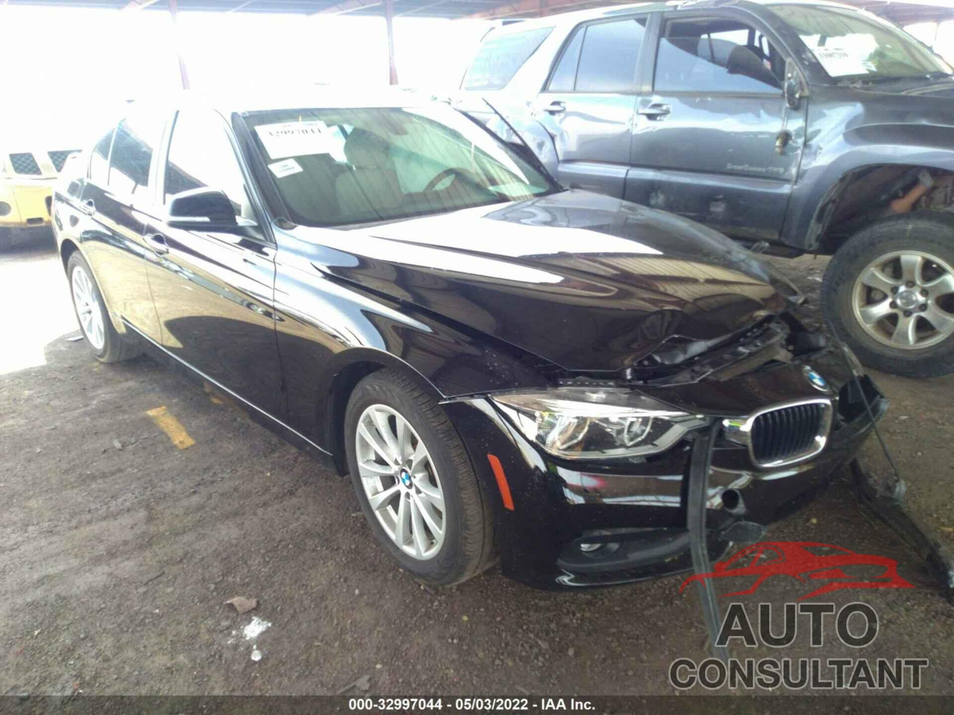 BMW 3 SERIES 2018 - WBA8E5G5XJNV02941