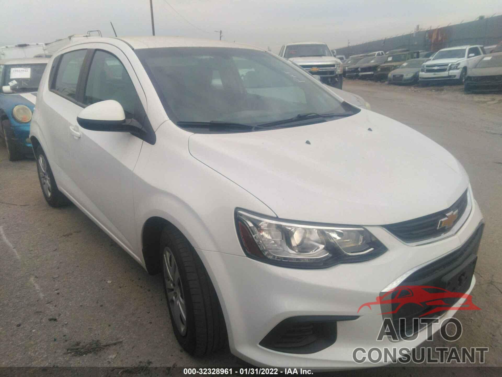 CHEVROLET SONIC 2017 - 1G1JG6SH6H4169216