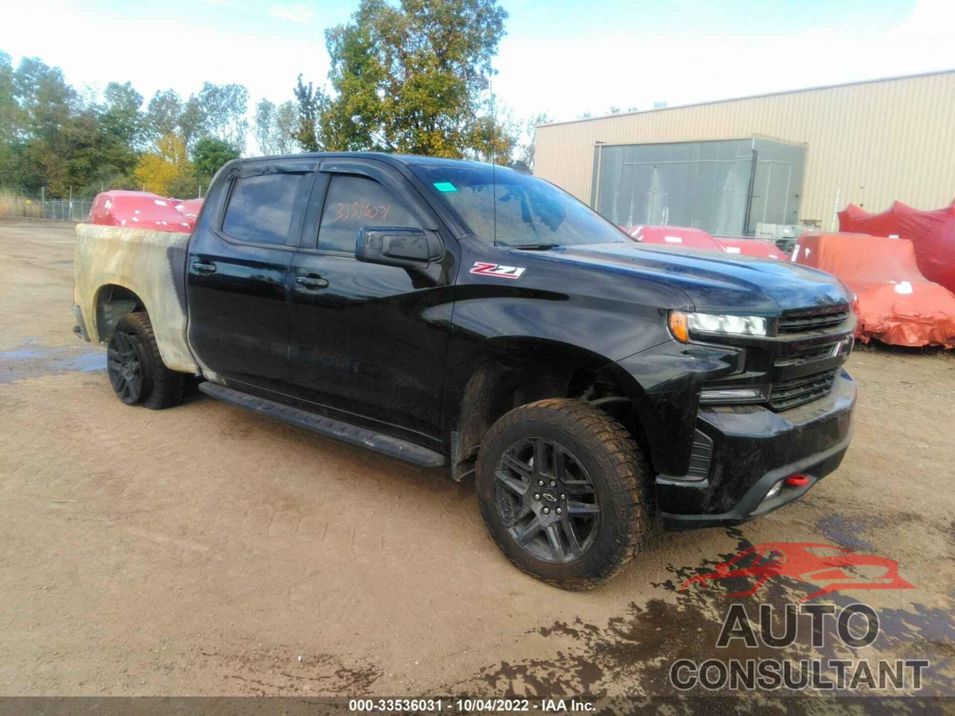 CHEVROLET SILVERADO 1500 2021 - 1GCPYFED4MZ451603