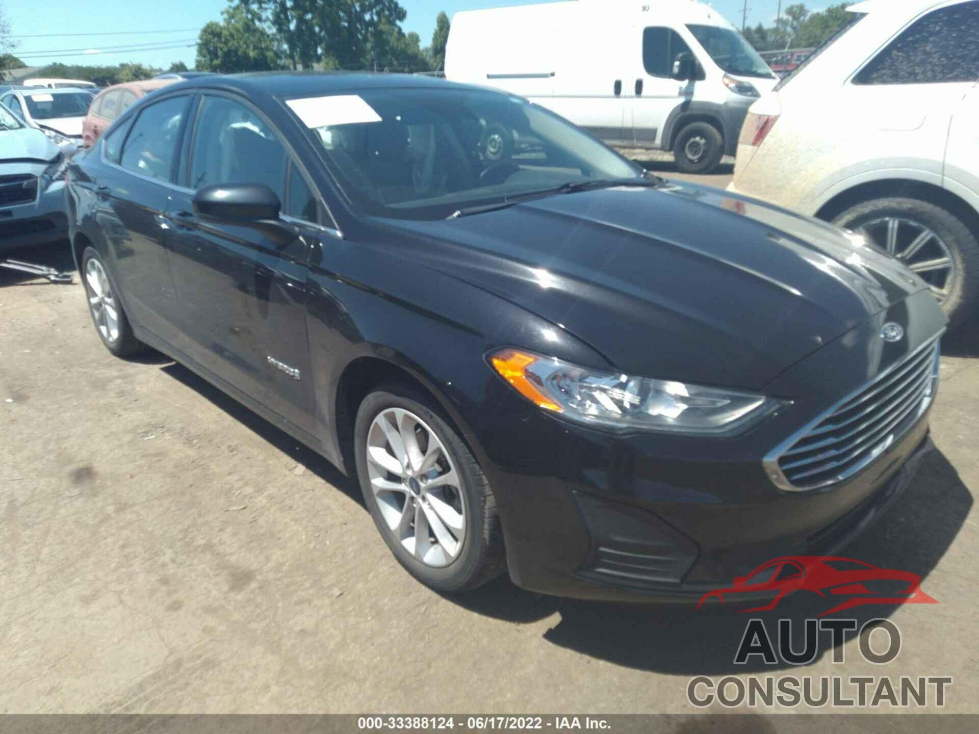 FORD FUSION HYBRID 2019 - 3FA6P0LU9KR100823