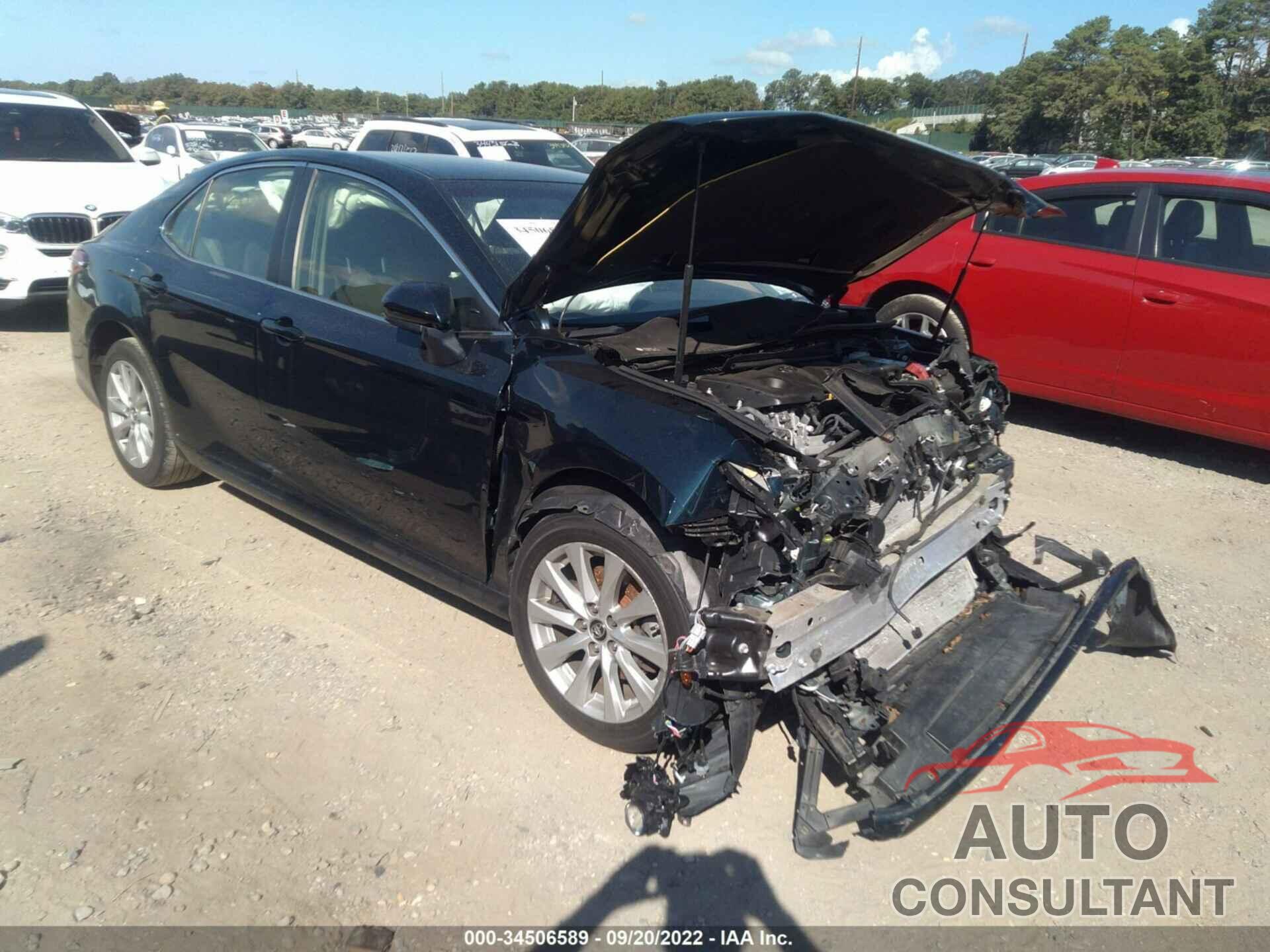 TOYOTA CAMRY 2018 - JTNB11HKXJ3032290