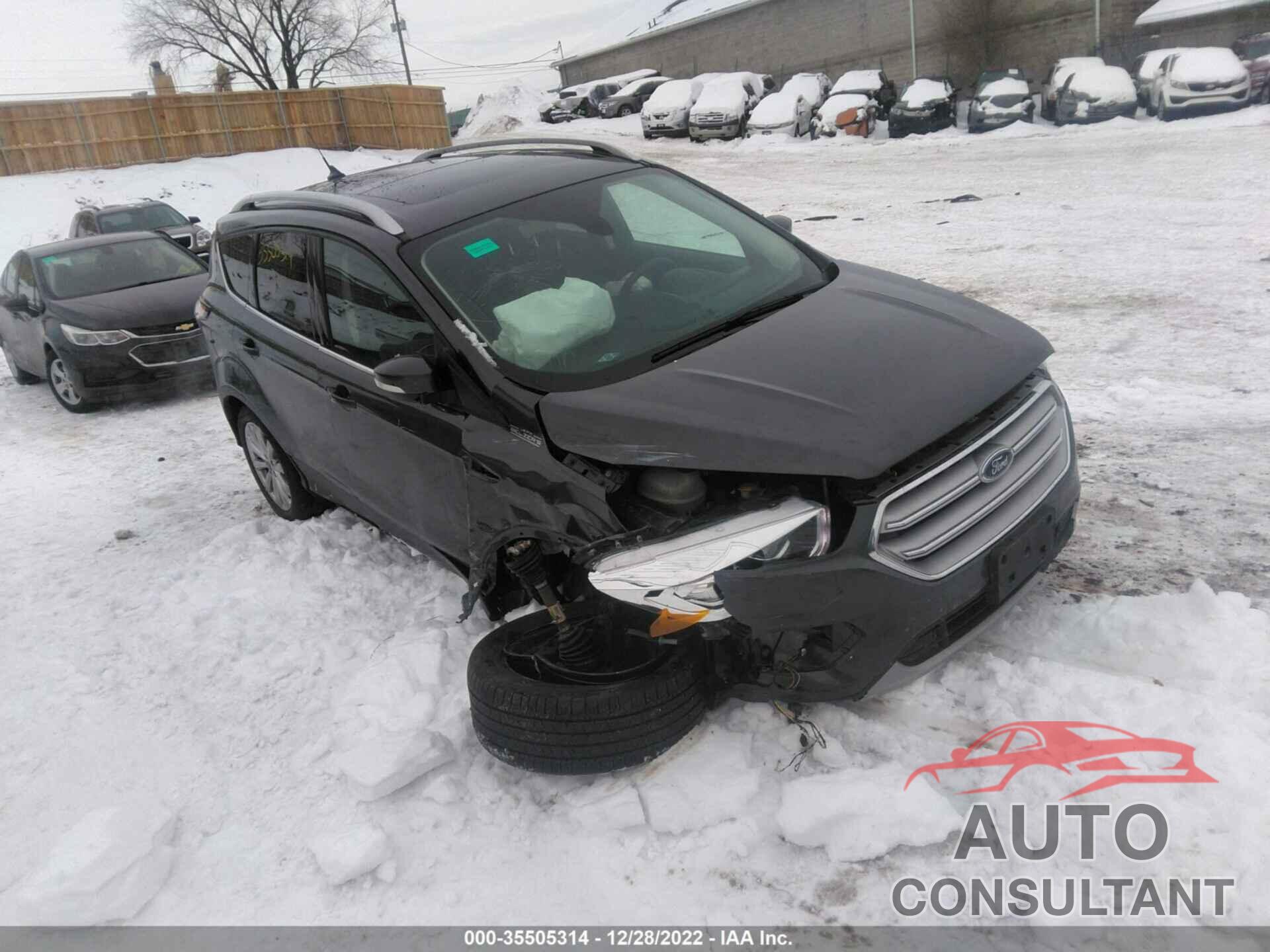 FORD ESCAPE 2018 - 1FMCU9J92JUB73530