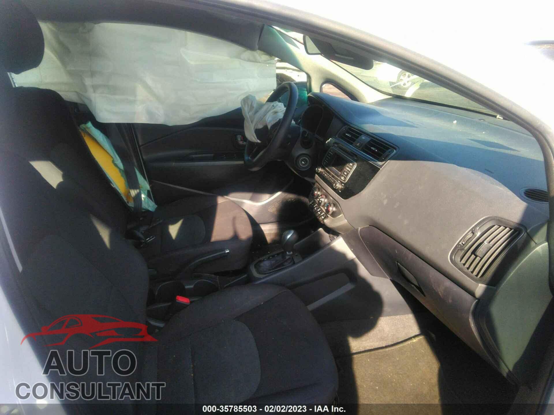 KIA RIO 2017 - KNADM4A33H6108575