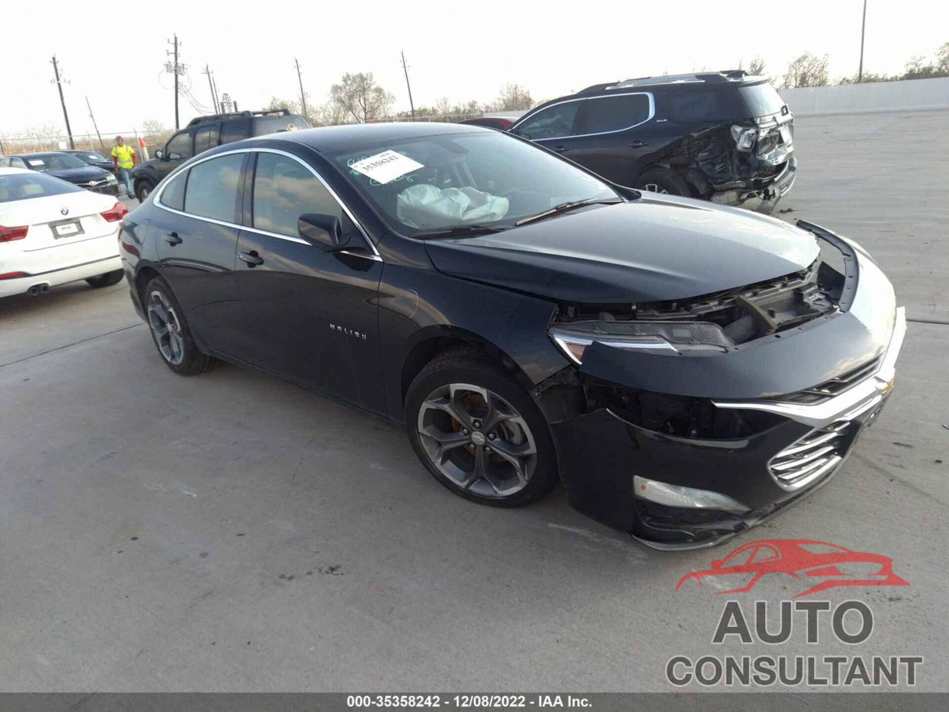 CHEVROLET MALIBU 2020 - 1G1ZD5ST7LF125488