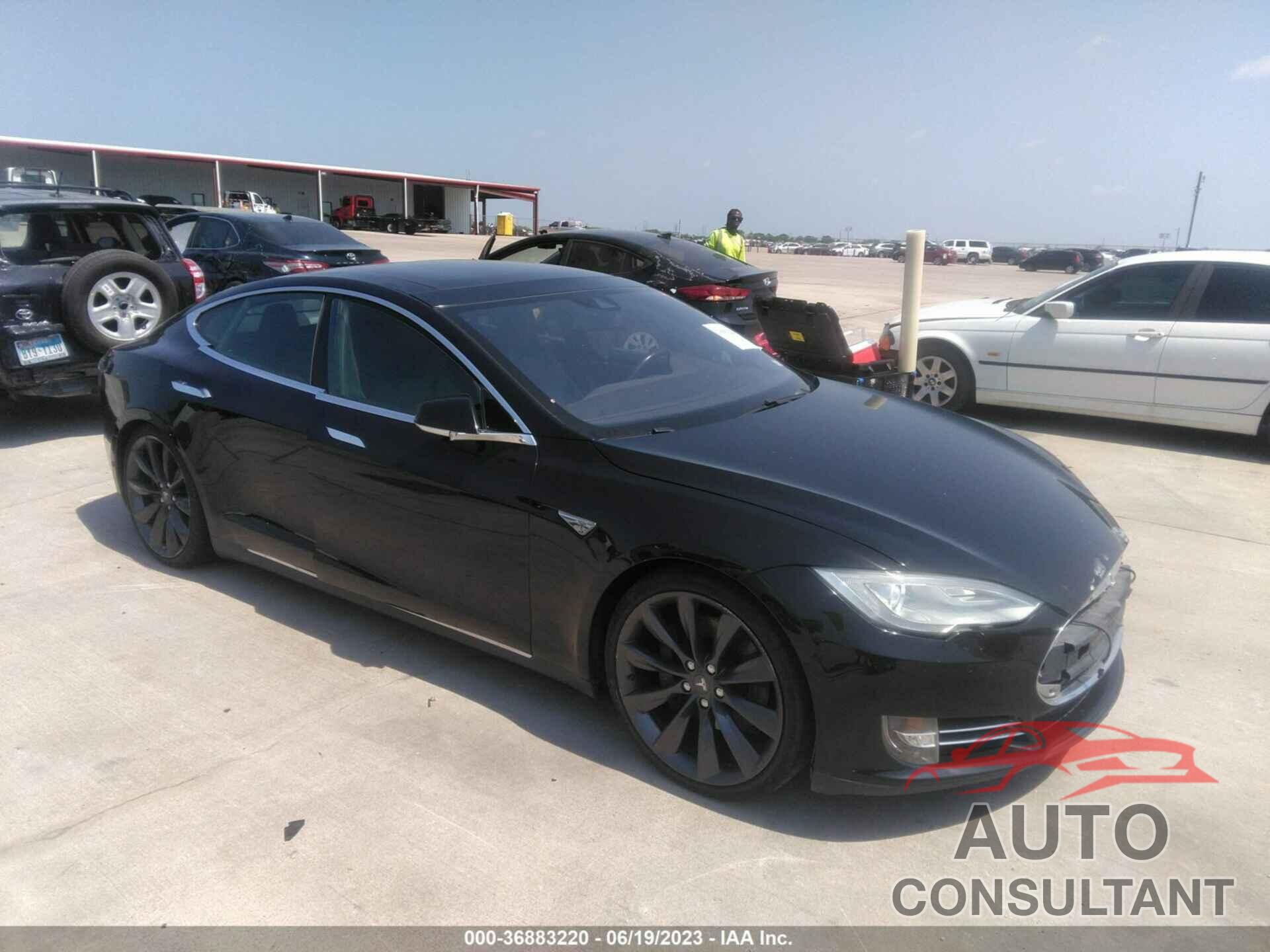 TESLA MODEL S 2016 - 5YJSA1E25GF127859